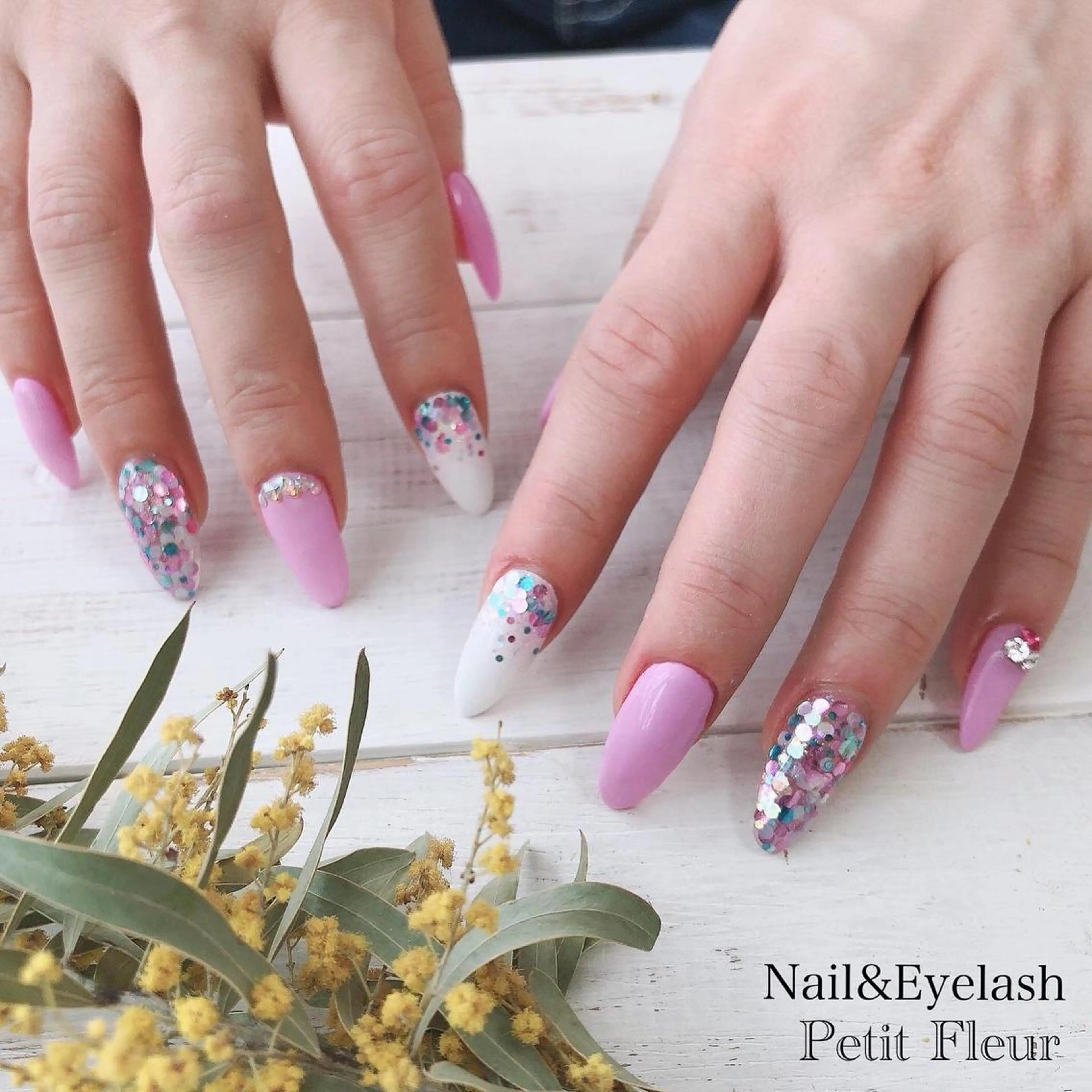 ネイル Petit Fleur所属・青柳 亜梨奈のマツエク・マツパデザイン