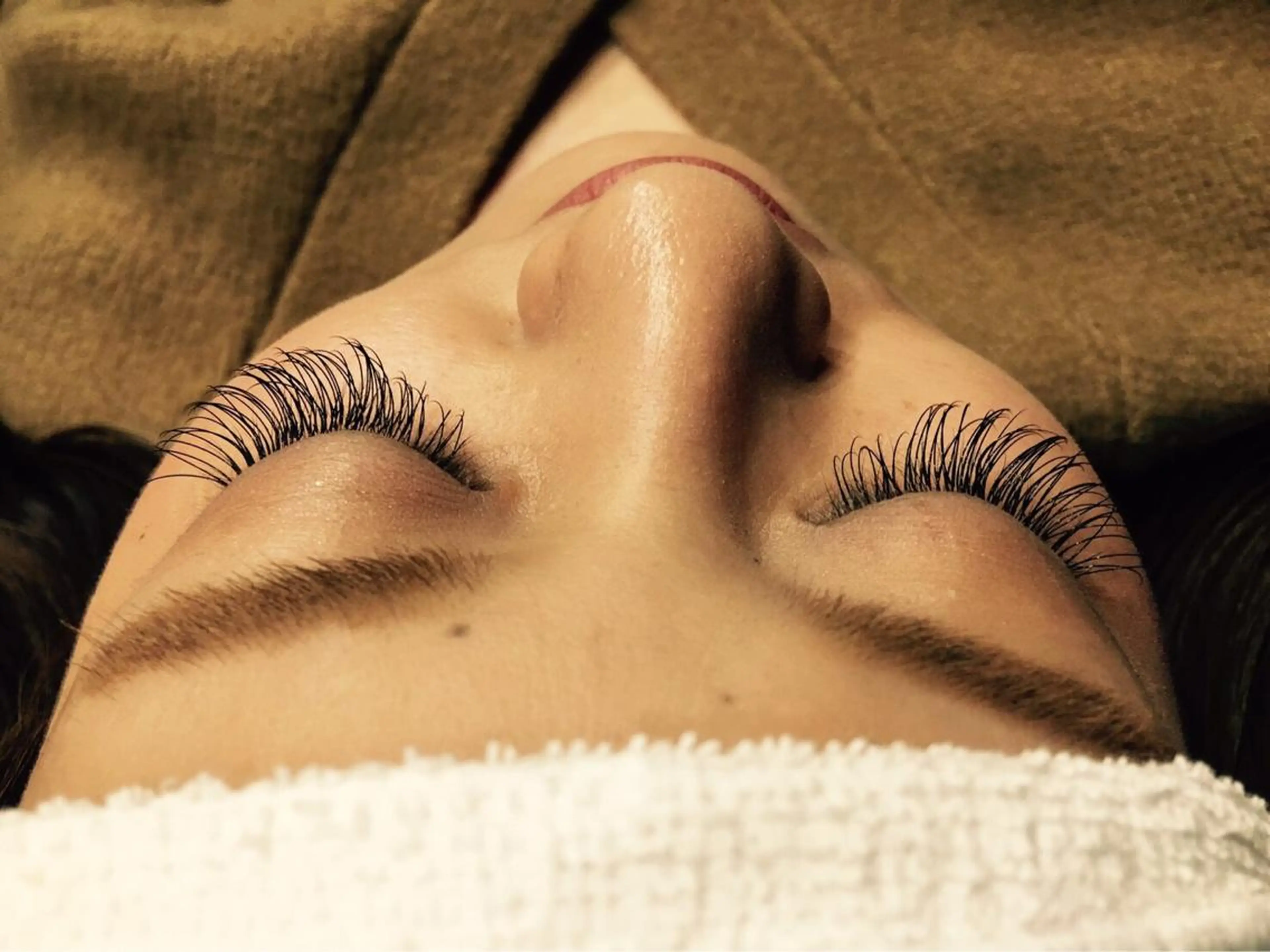 マツエク・マツパ キュート セクシー レイヤーカット 早崎太生のヘアスタイル