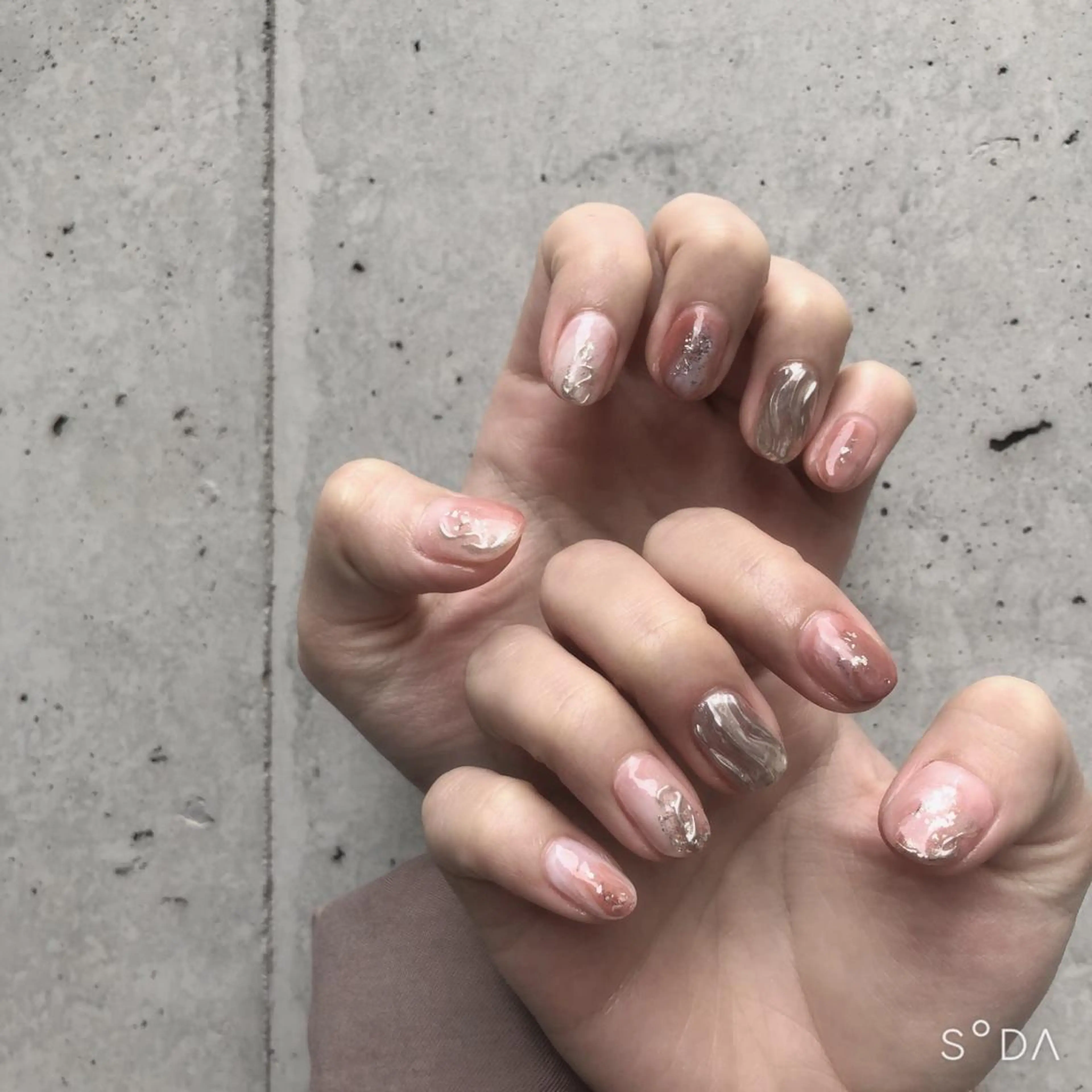 ネイル アートネイル ジェルネイル ラメ(グリッター) ミラーネイル ニュアンスネイル You kyehwaのネイルデザイン