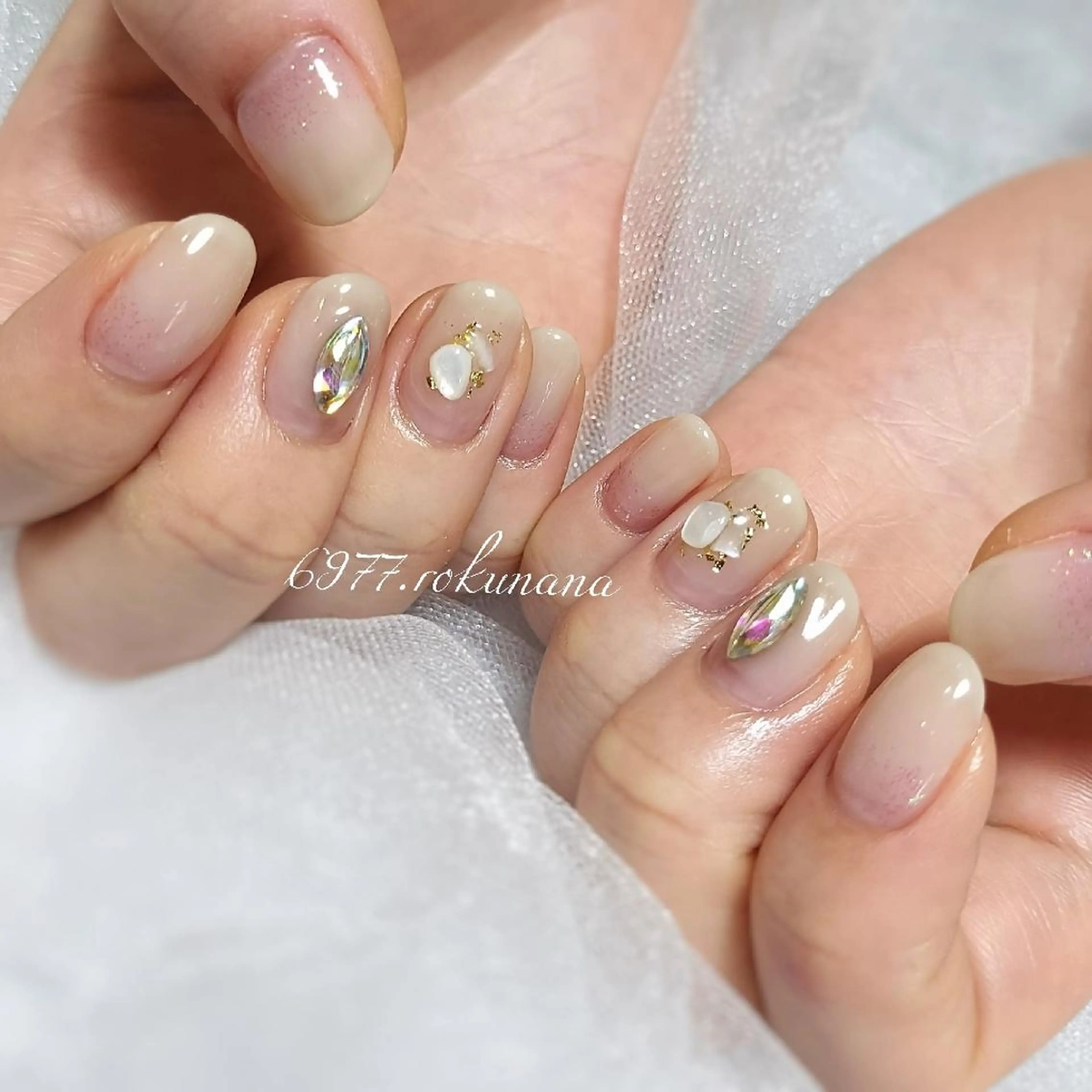 ネイル rokunana 佐野のネイルデザイン