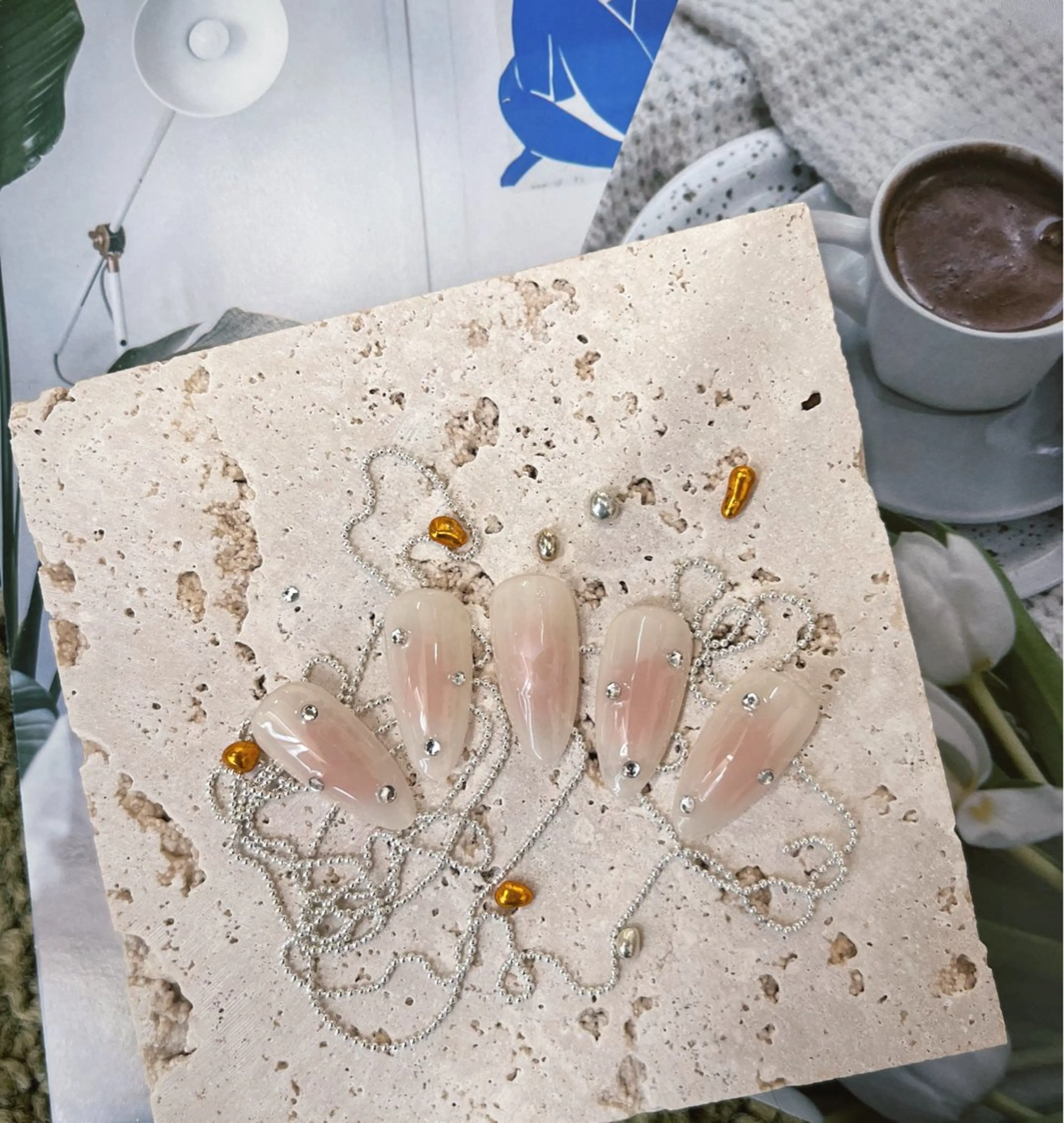 ネイル チークネイル ワンホンネイル ハンドネイル ToliyDeliy Nail Salonのネイルデザイン