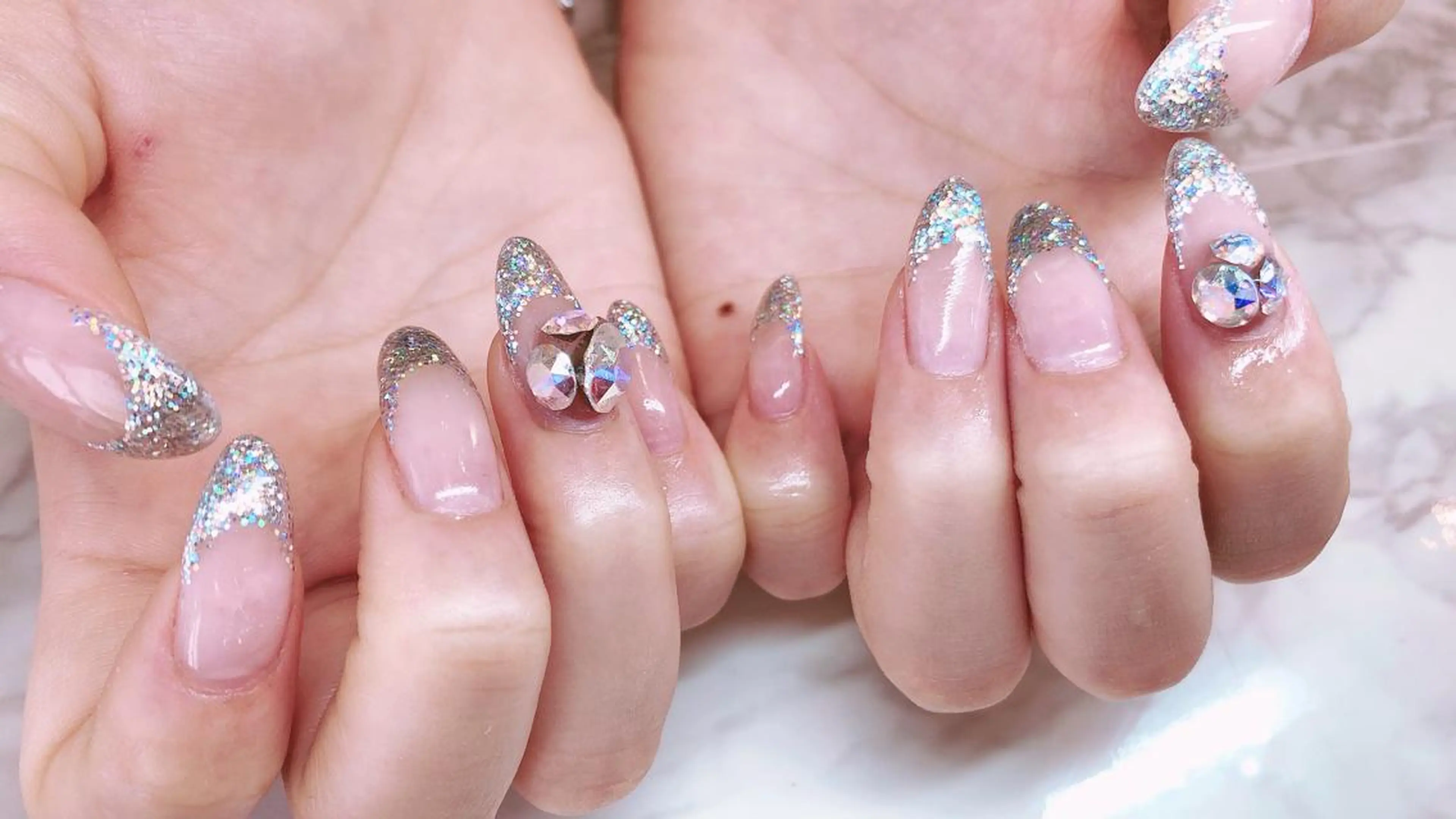 ネイル noix nail &eyeのネイルデザイン