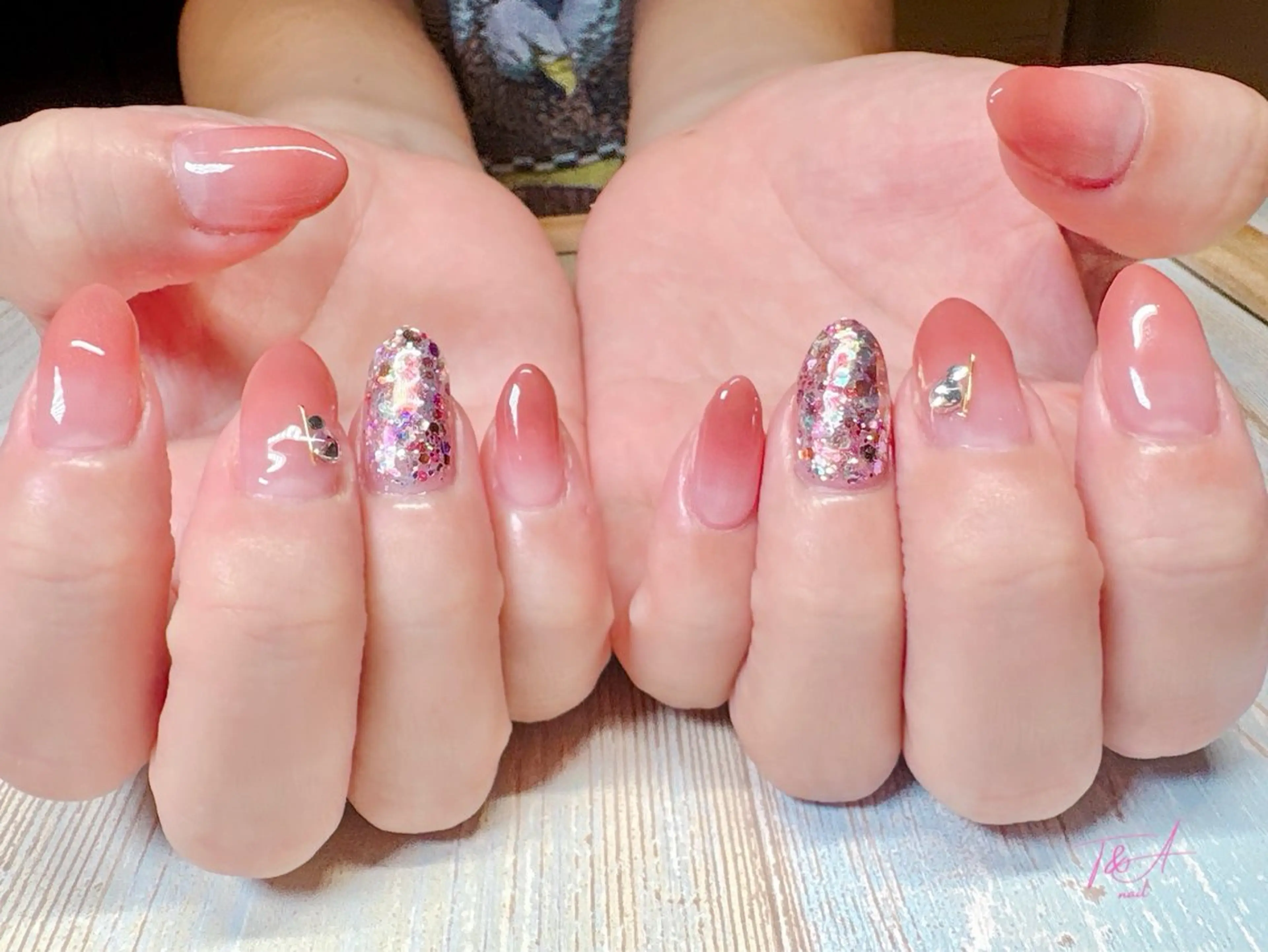 ネイル ジェルネイル グラデーション オフィスネイル スカルプネイル シンプルネイル ハンドネイル T&A nailのネイルデザイン