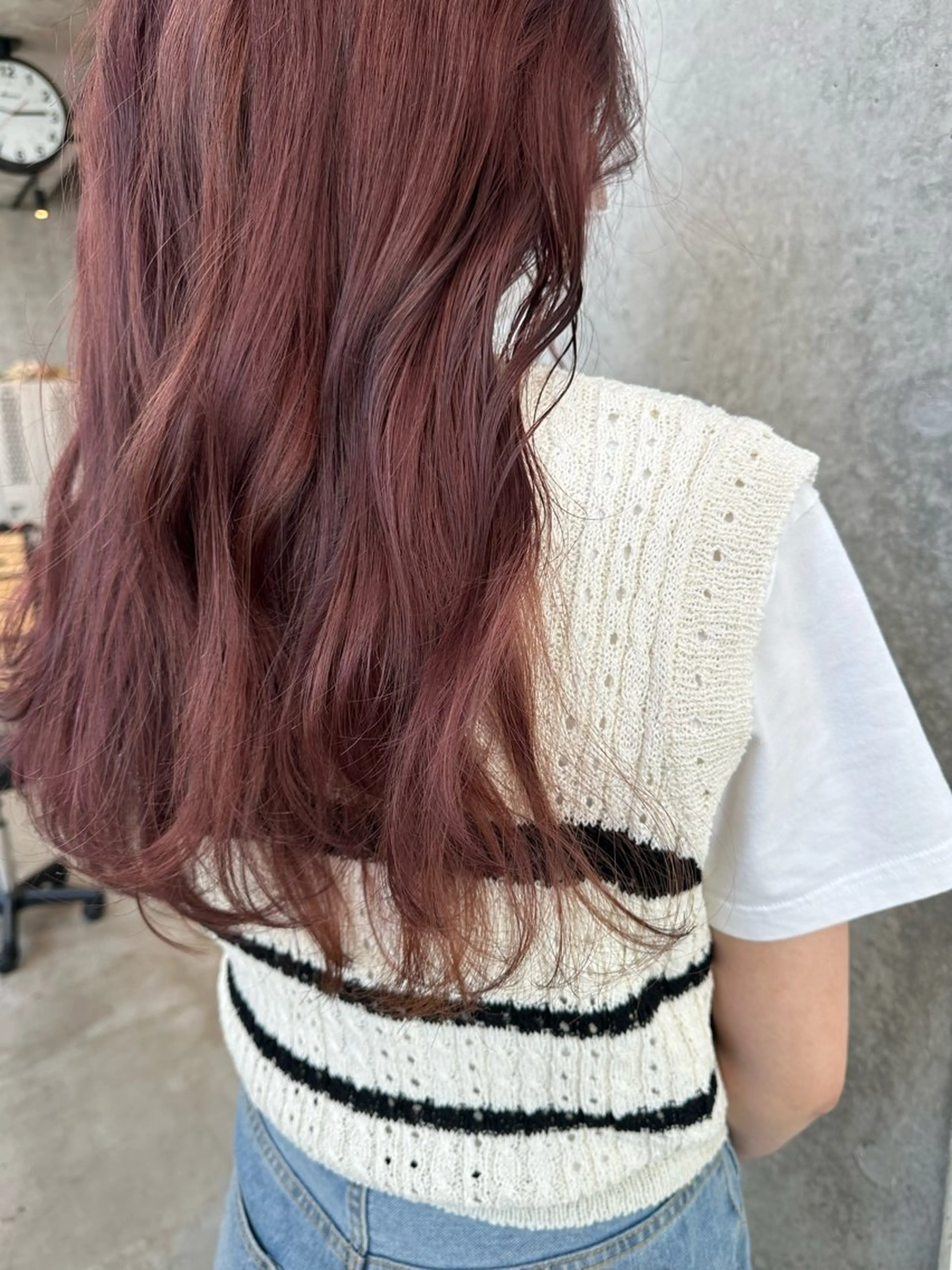 セミロング カラー yuika .のヘアスタイル