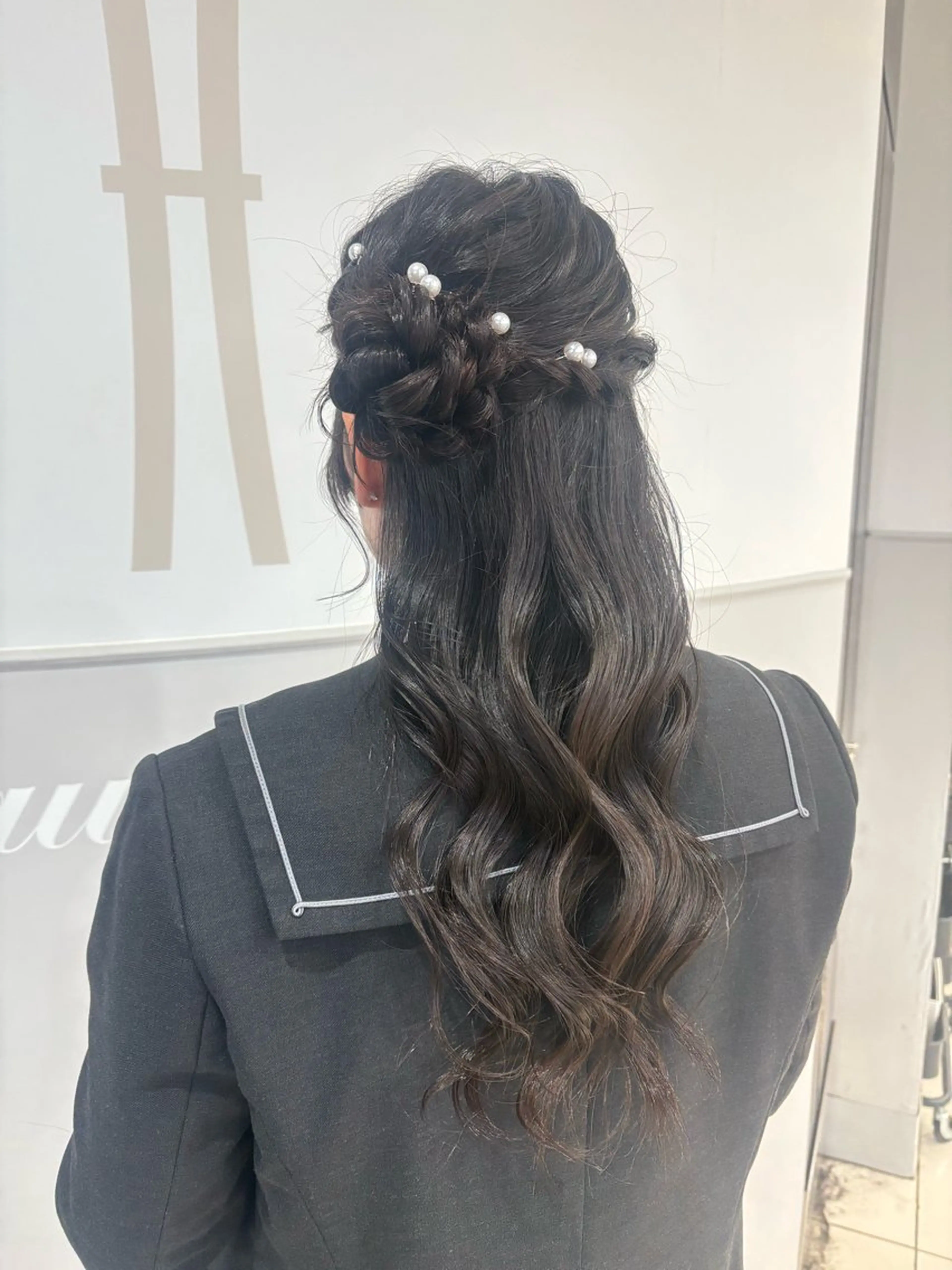 ロング 倉科夏奈 カラー/エクステのヘアスタイル