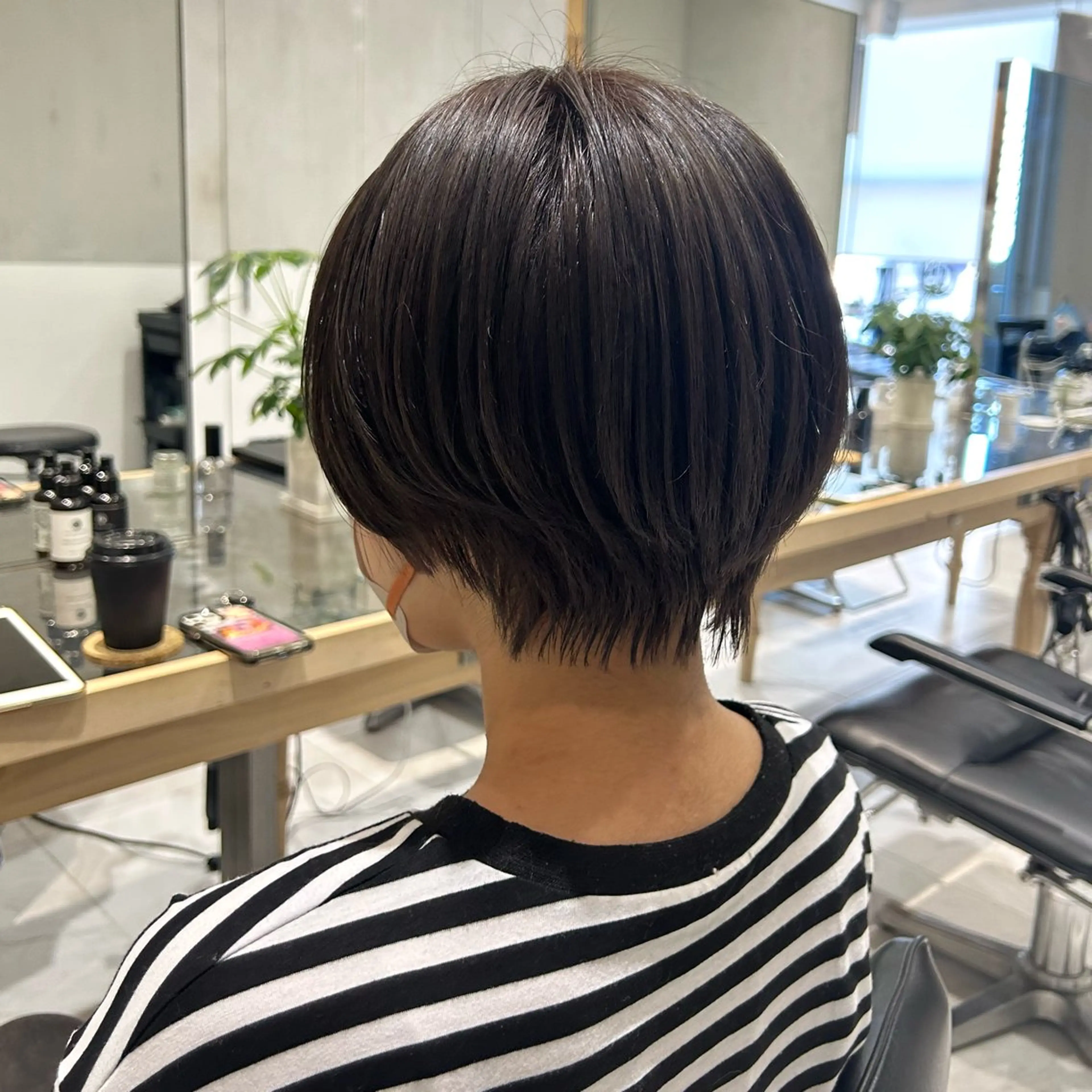 ショート カラー 艶感/ナチュラル 🩵amiのヘアスタイル