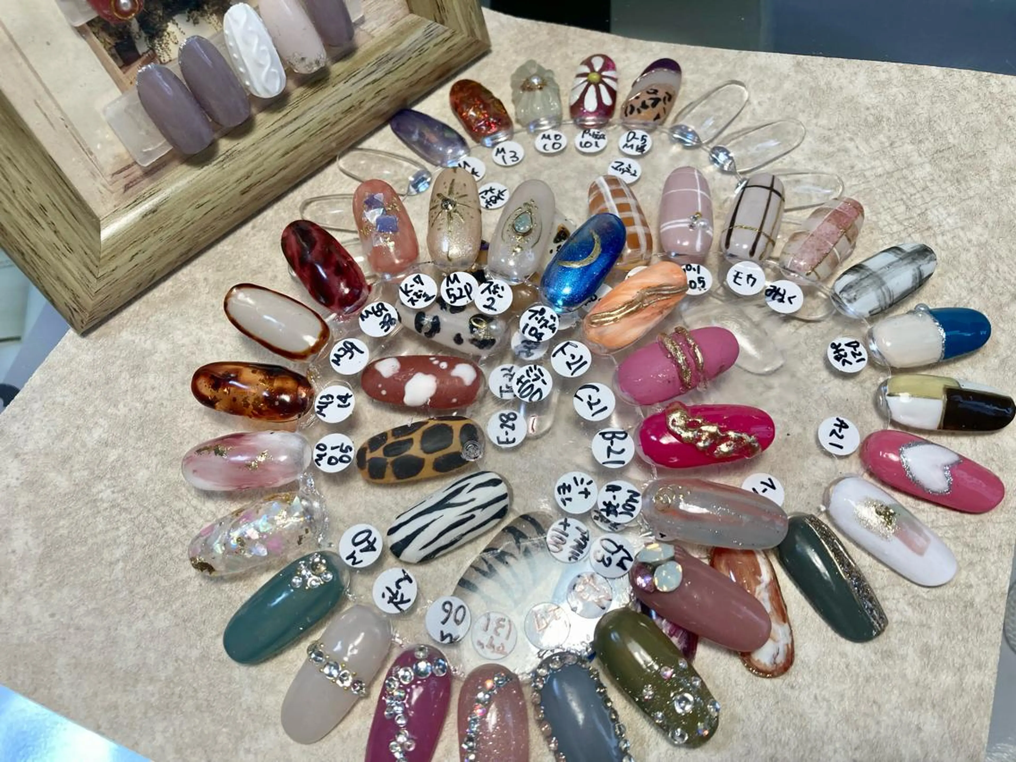 ネイル Mogu_ nailのネイルデザイン