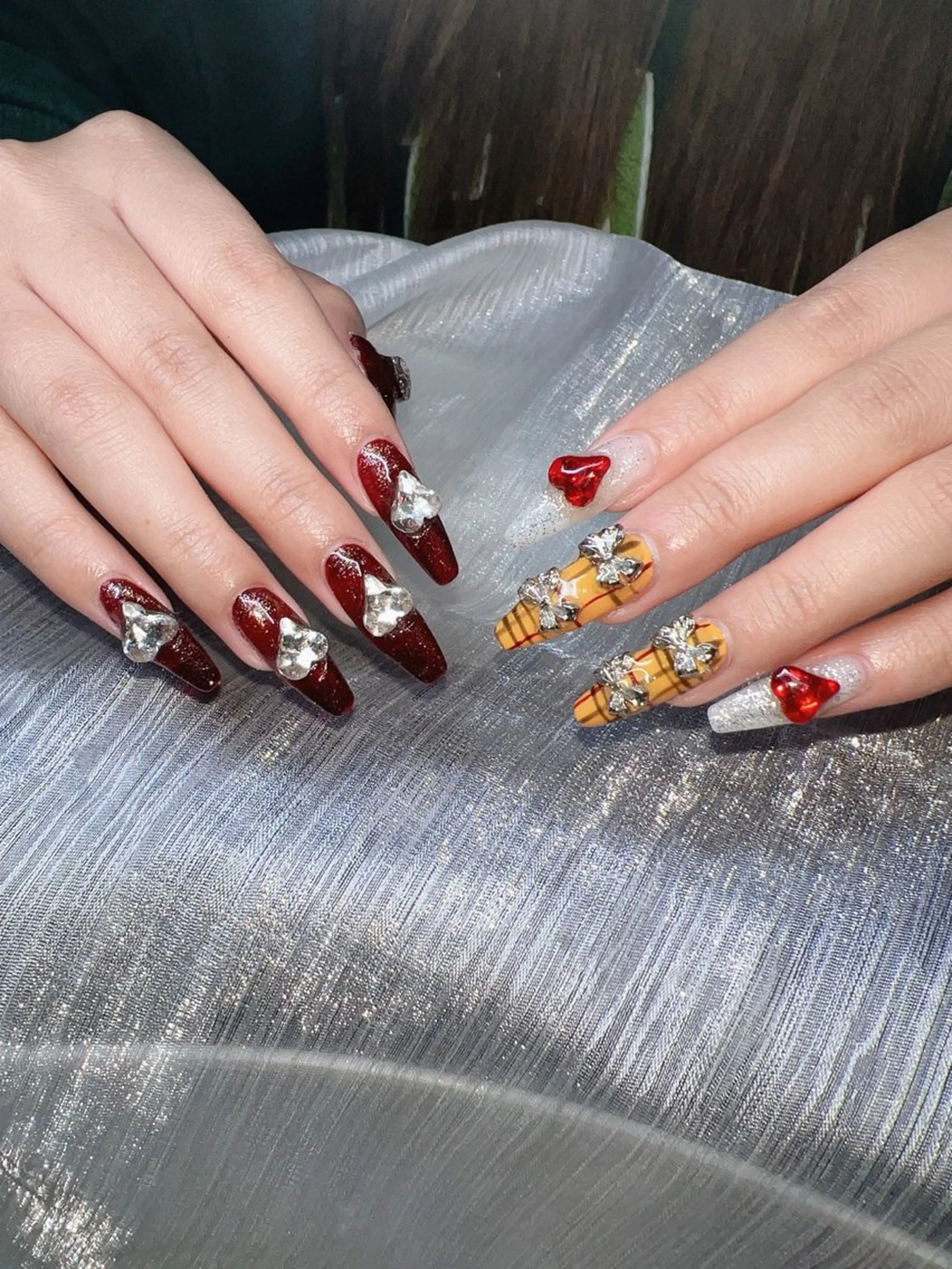 ネイル ハンドネイル Lee Nailsのネイルデザイン