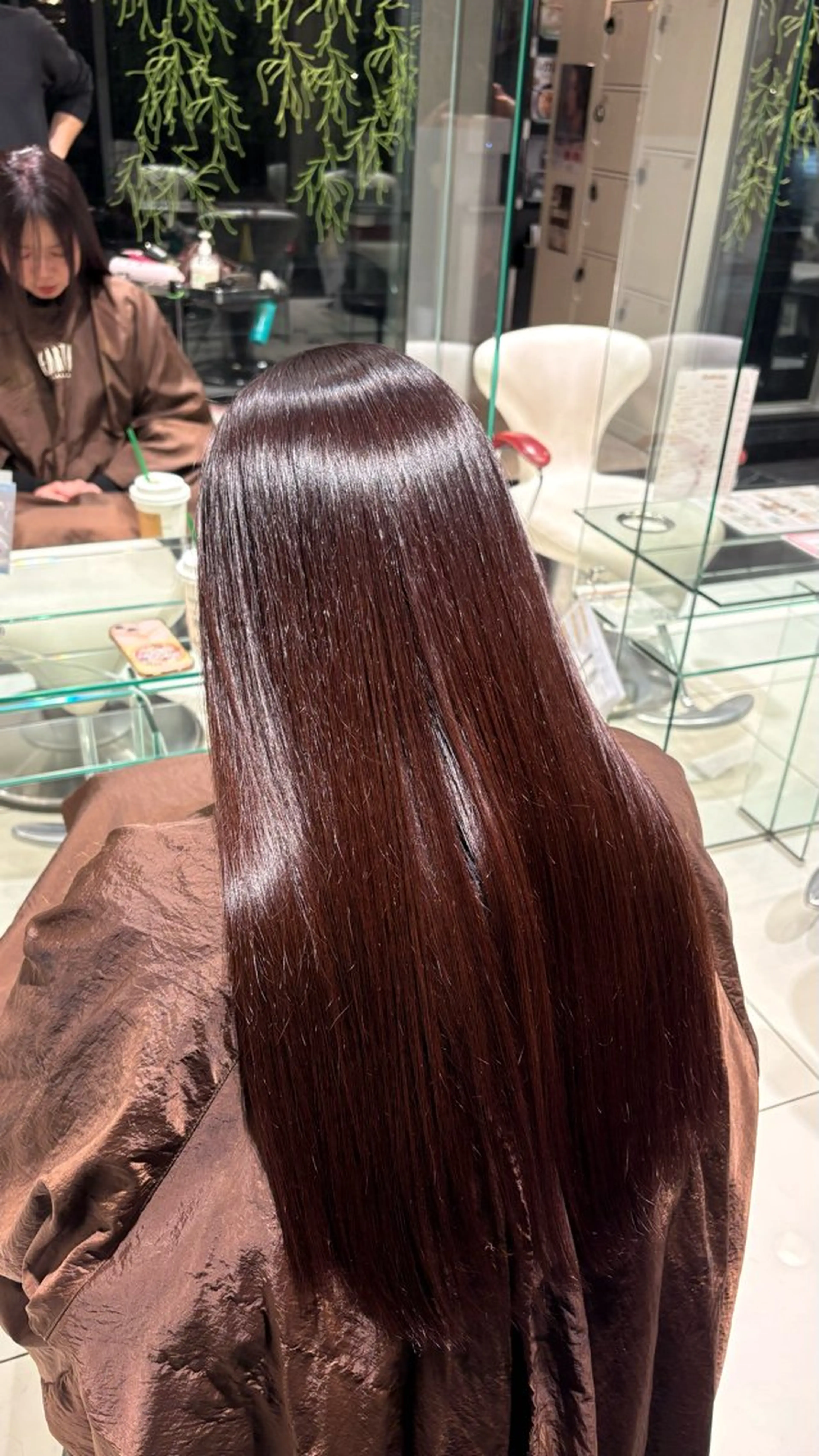 ロング ピンクブラウン ヘアカラー かさい しゅりのヘアスタイル