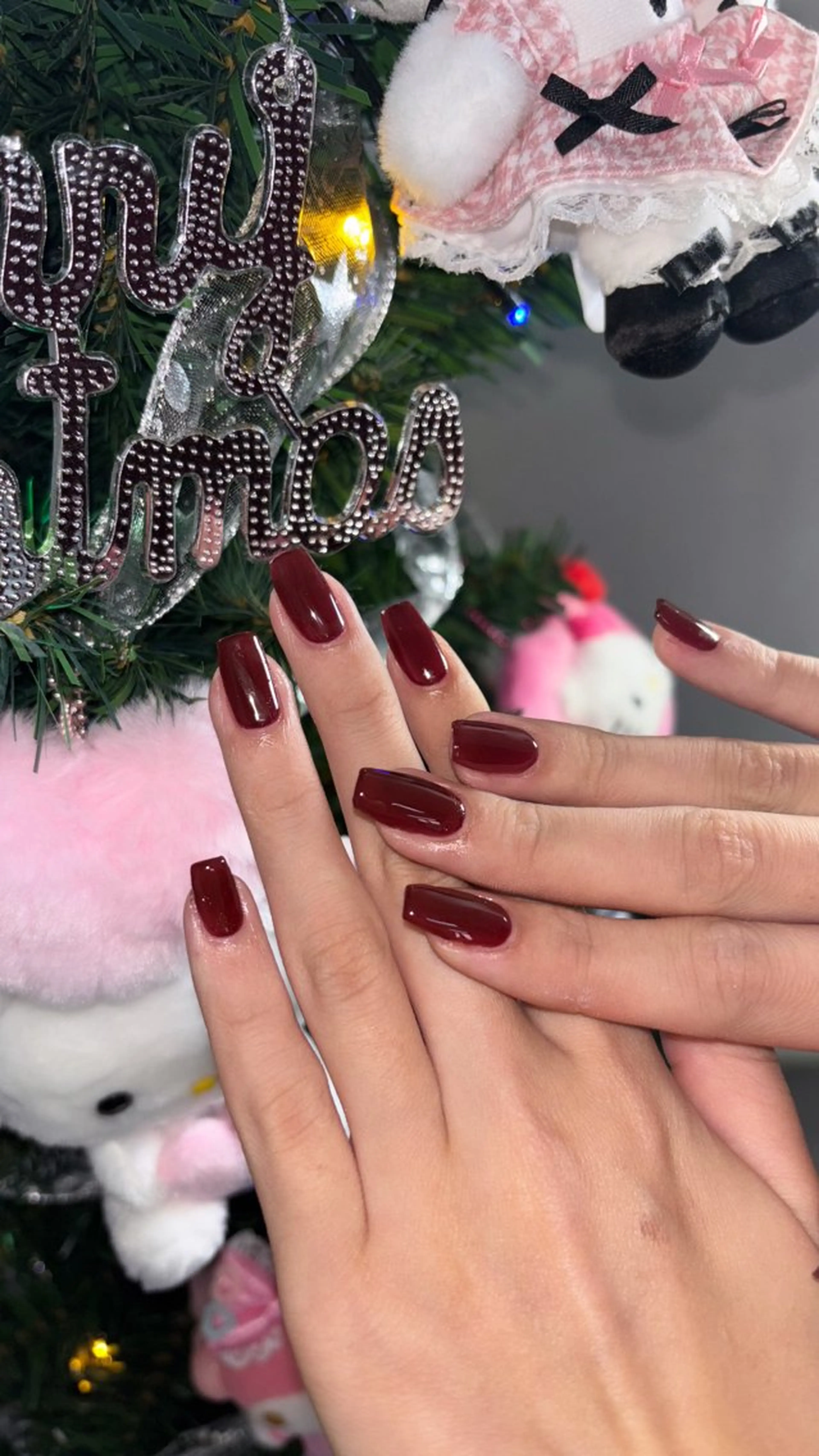 ネイル ボルドー ワンカラーネイル 赤色 シンプルネイル スクエアネイル ꒰ঌheaven໒꒱ chieのネイルデザイン