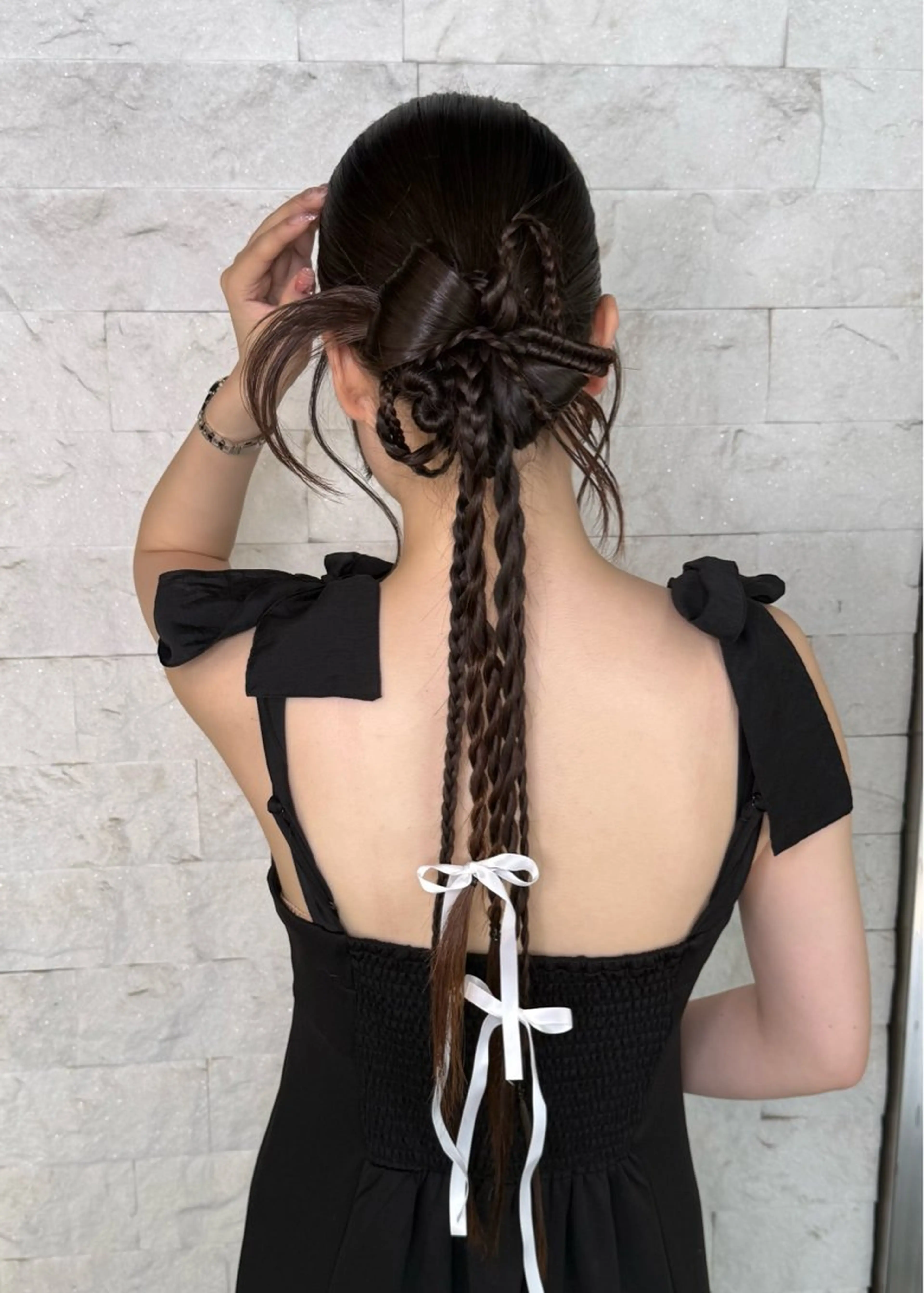 🦋平日限定ヘアセット！！⭐️希望のお時間リクエストで送ってください！（早朝料金あり)の写真