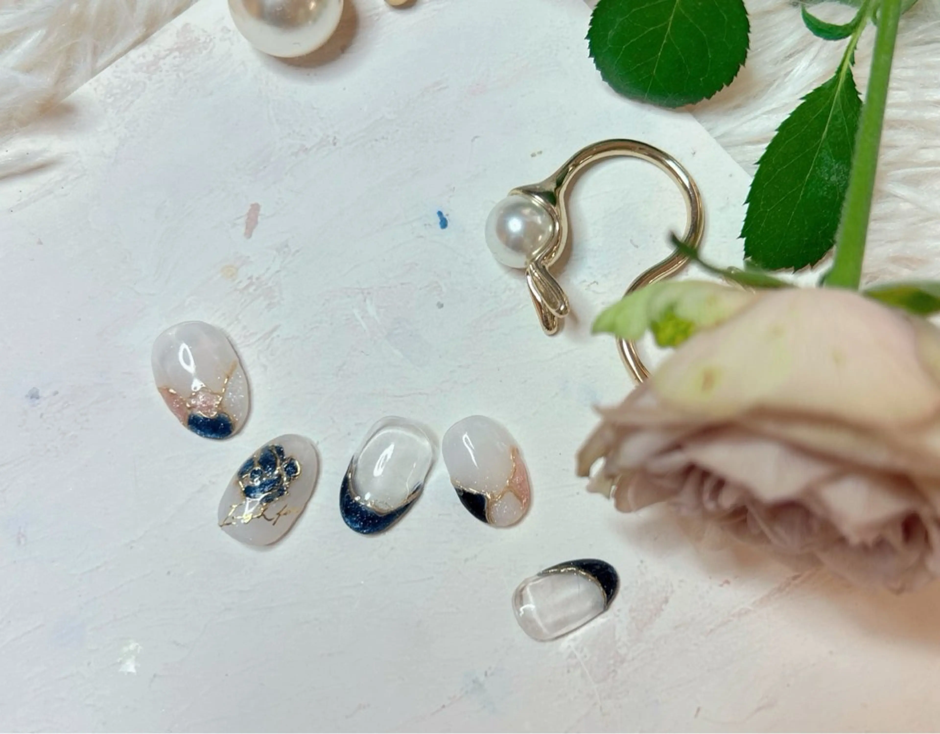 ネイル マグネットネイル ミラーネイル ハンドネイル Maylie Nail所属・キイ サロンのネイルデザイン