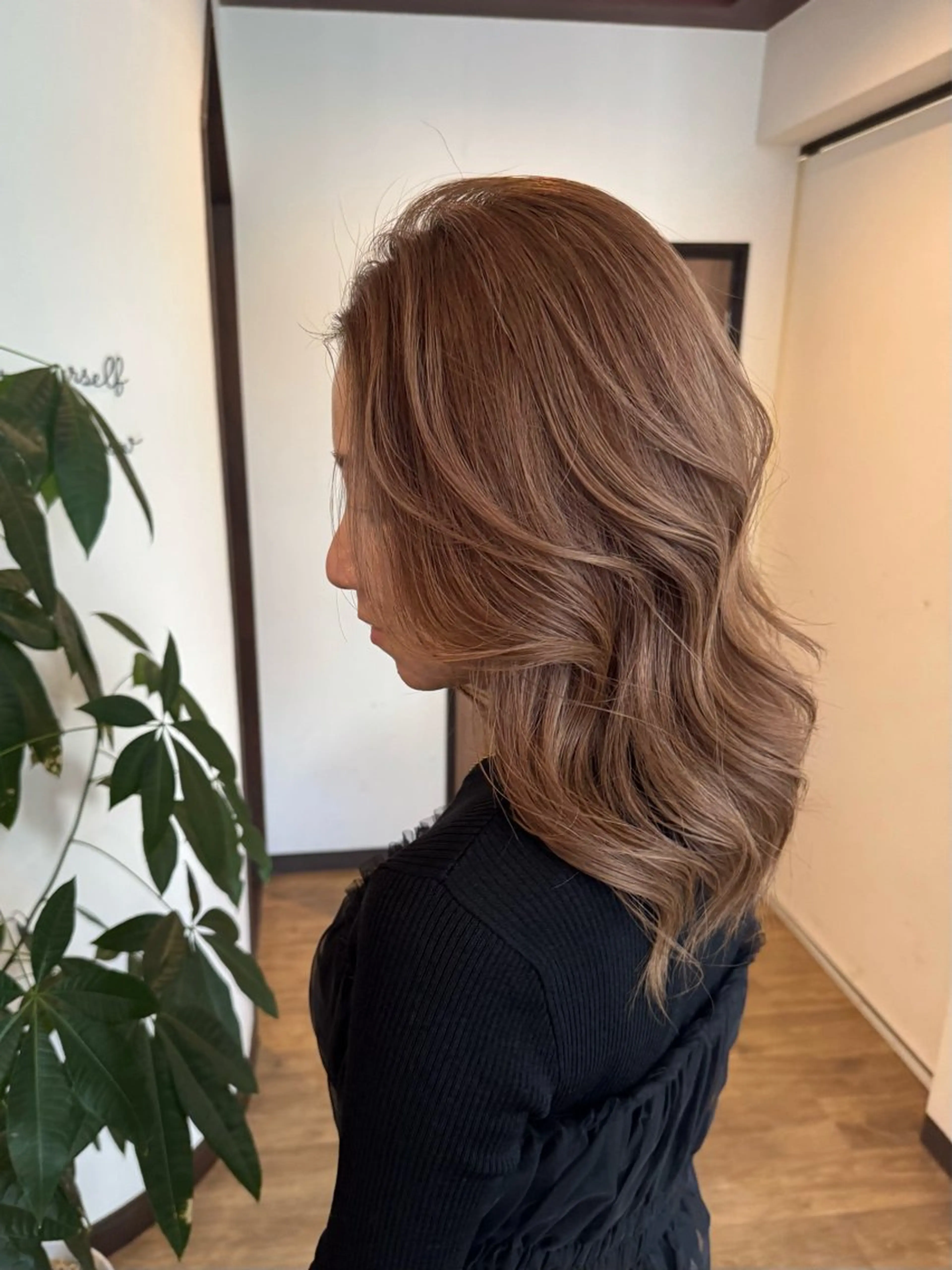 セミロング カラー acero + hair&eyelash 幸手店【アチェロ】所属・透明感ハイライト 🌺MOMOKAのヘアスタイル