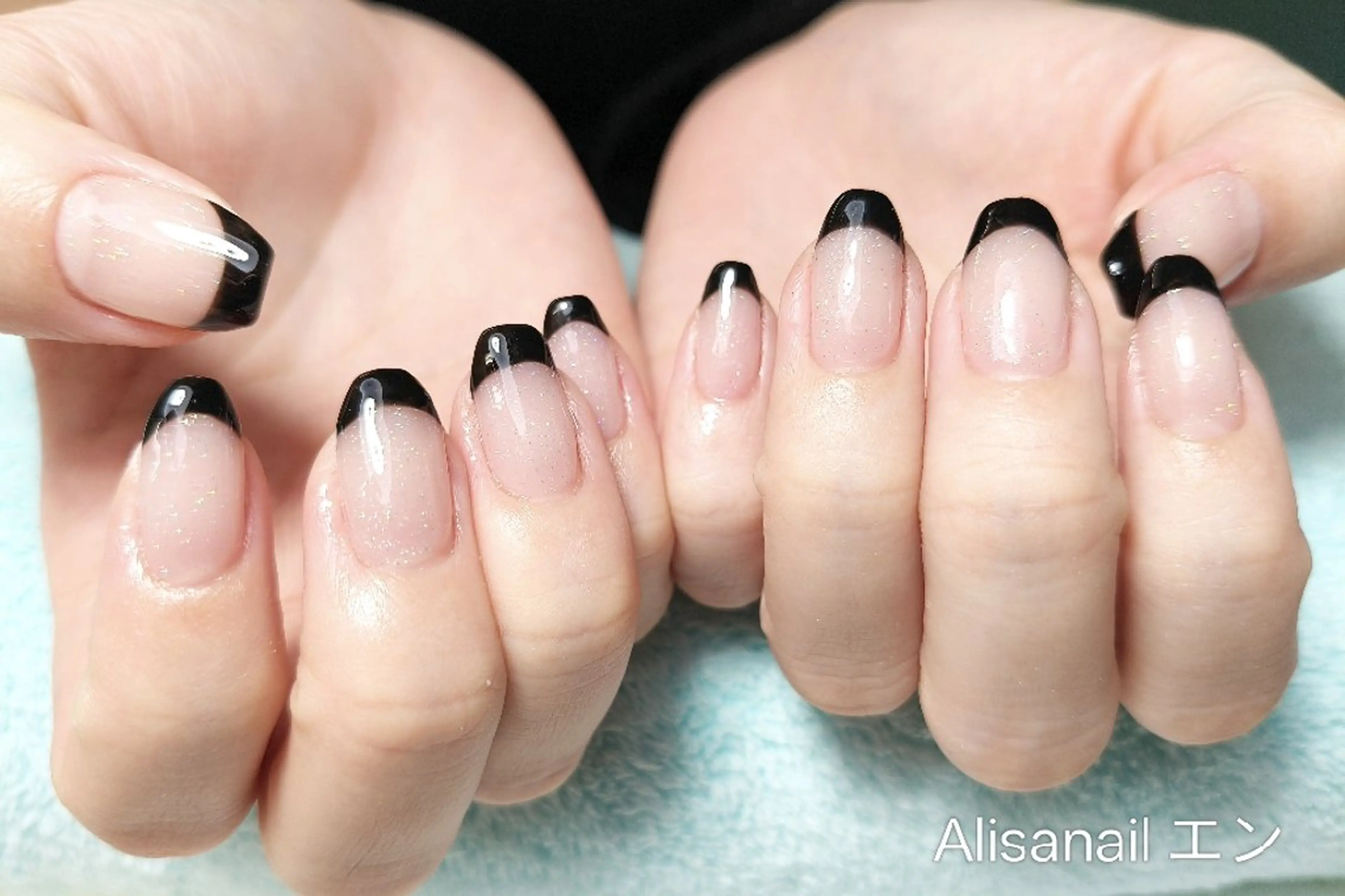 ネイル フレンチネイル ラメ(グリッター) ワンカラーネイル 冬ネイル ハンドネイル エ ンのネイルデザイン