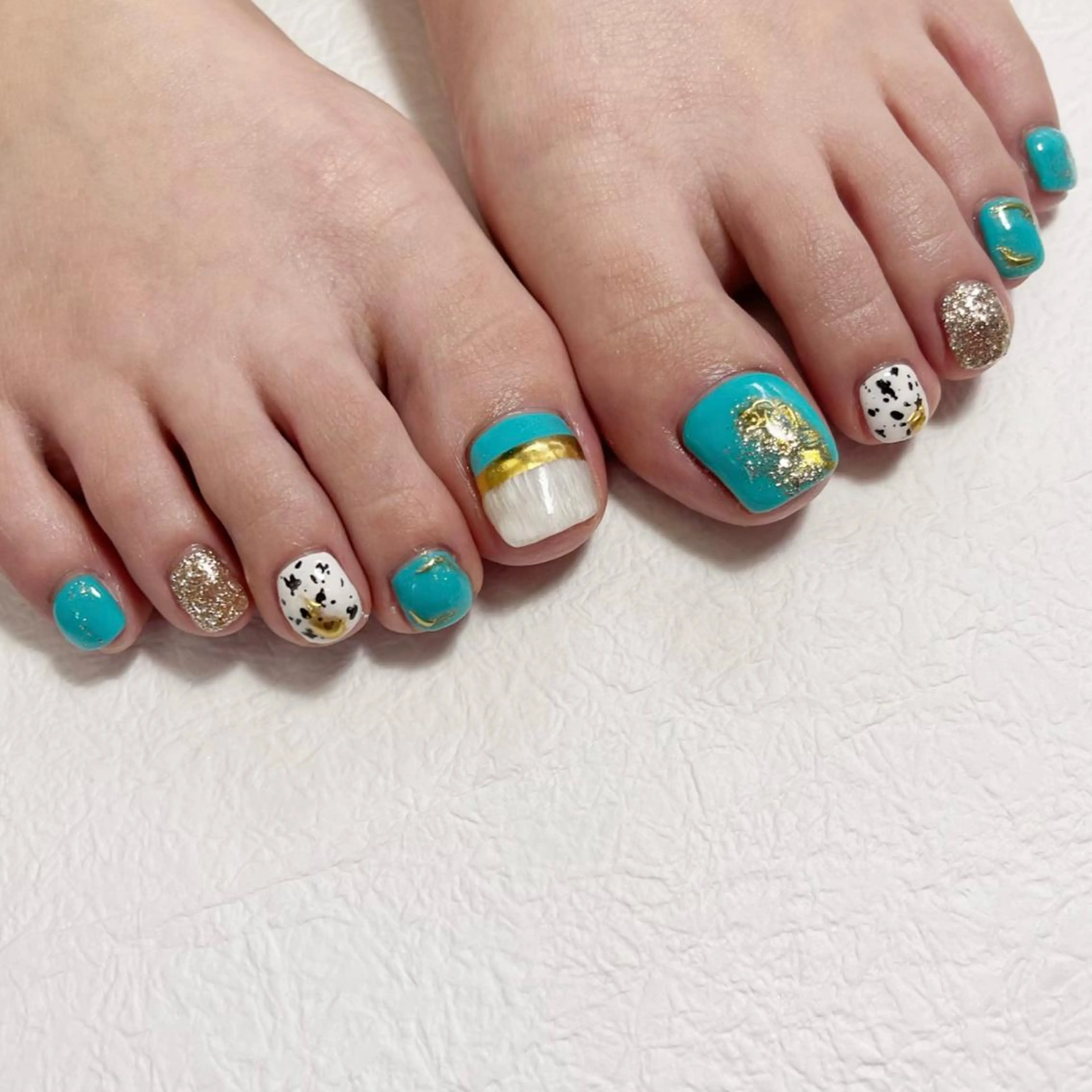 ネイル アートネイル フットネイル ジェルネイル キラキラネイル 韓国ネイル Y nail なんば堀江店のネイルデザイン