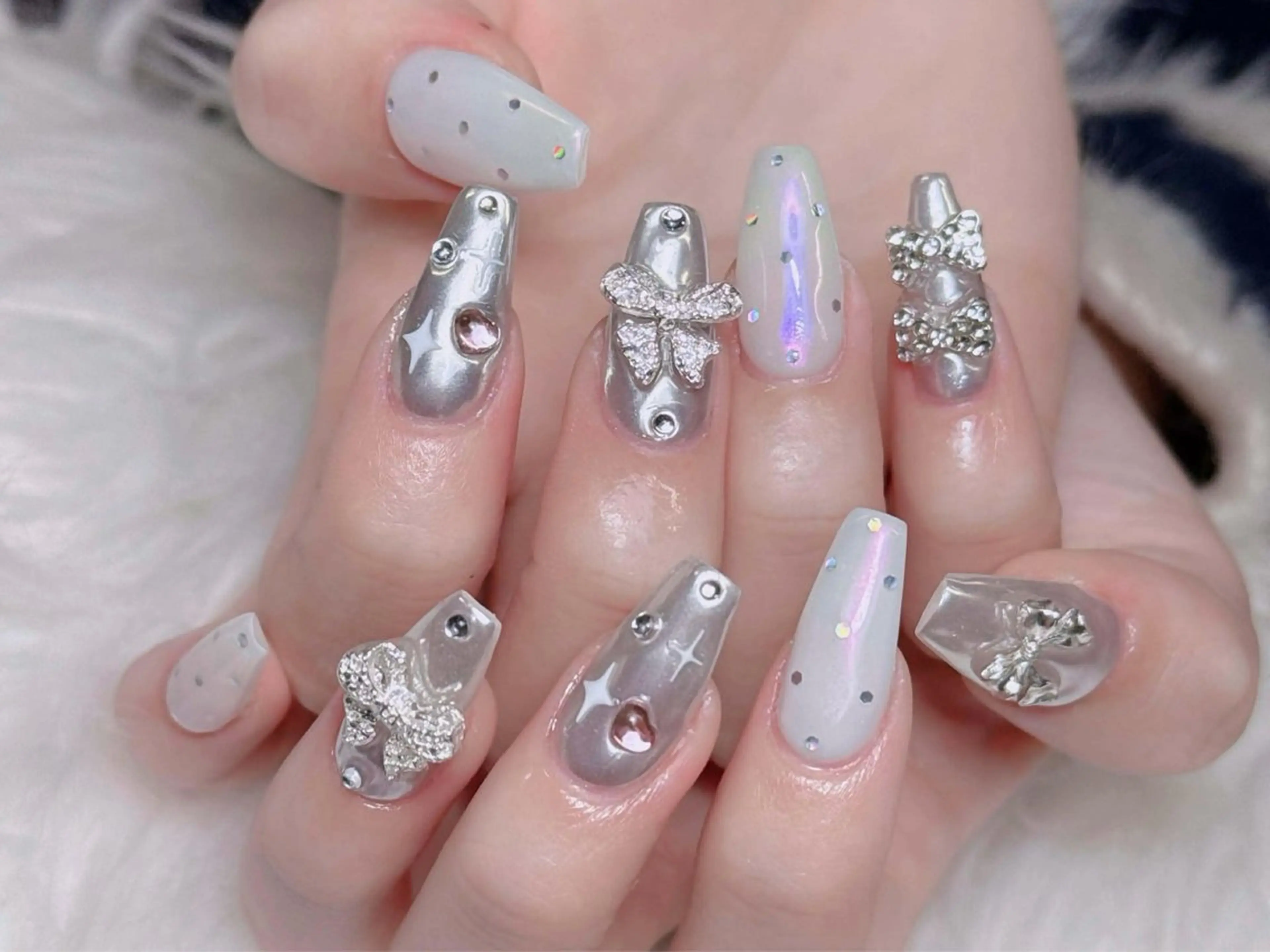 ネイル オーロラネイル チークネイル フットネイル フレンチネイル 韓国ネイル ハンドネイル Lumi Nail 新大久保3‘のネイルデザイン