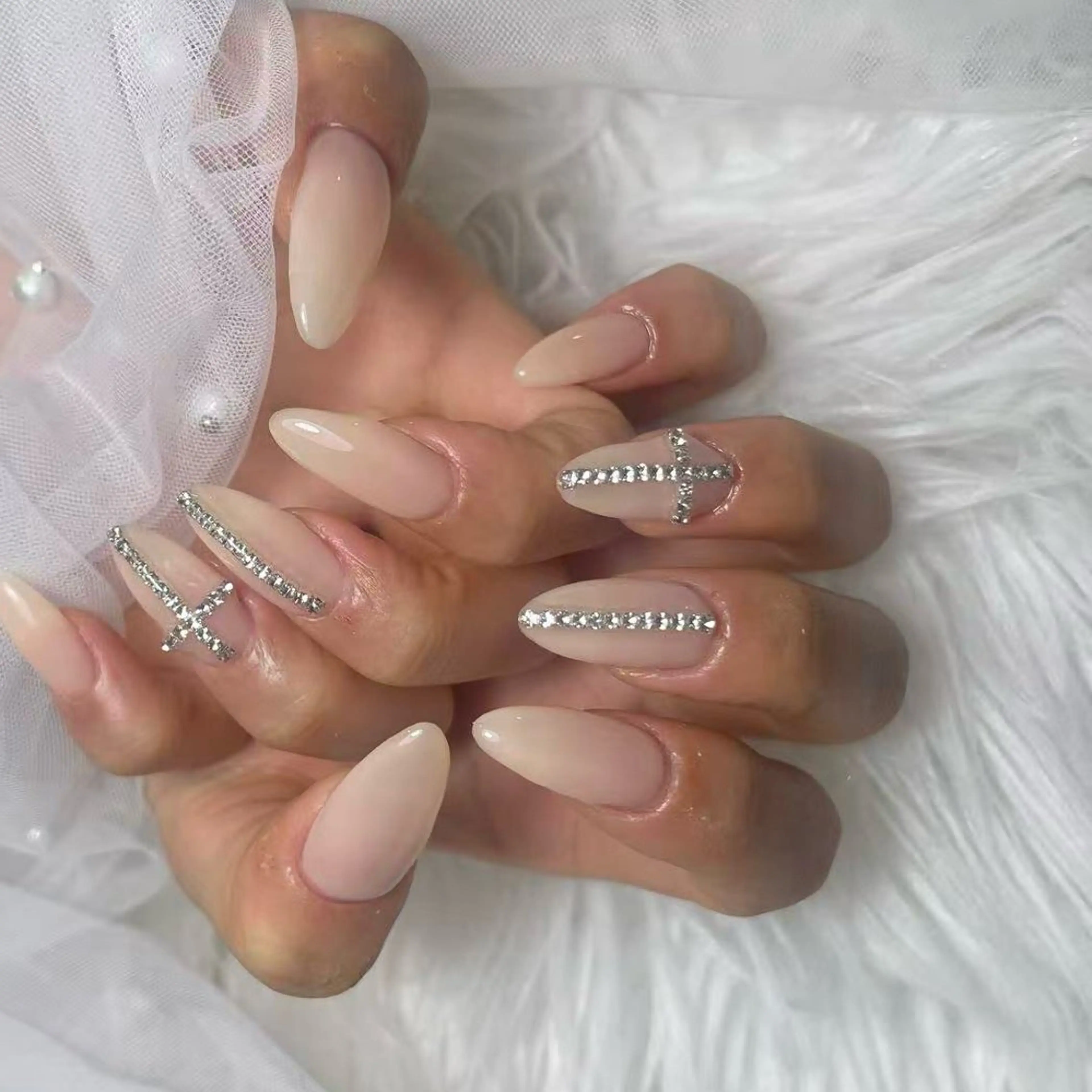 ネイル アートネイル 桜ネイル フレンチネイル ガラスフレンチ グラデーション ハンドネイル ハンドケア 🌸Soluna 🌸のネイルデザイン