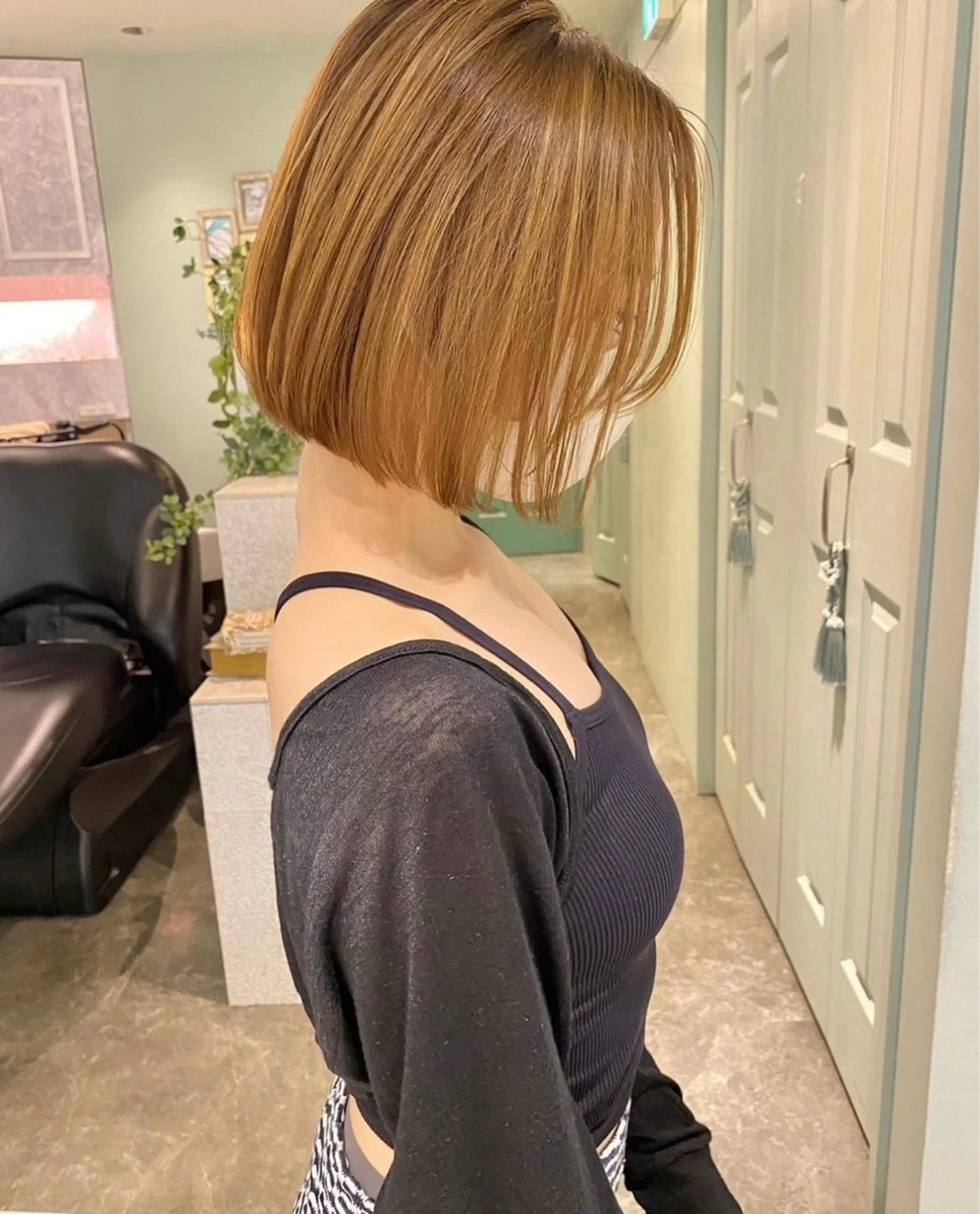 ショート カラー ❤️ブリーチなし💚 ダブルカラー平野実花のヘアスタイル