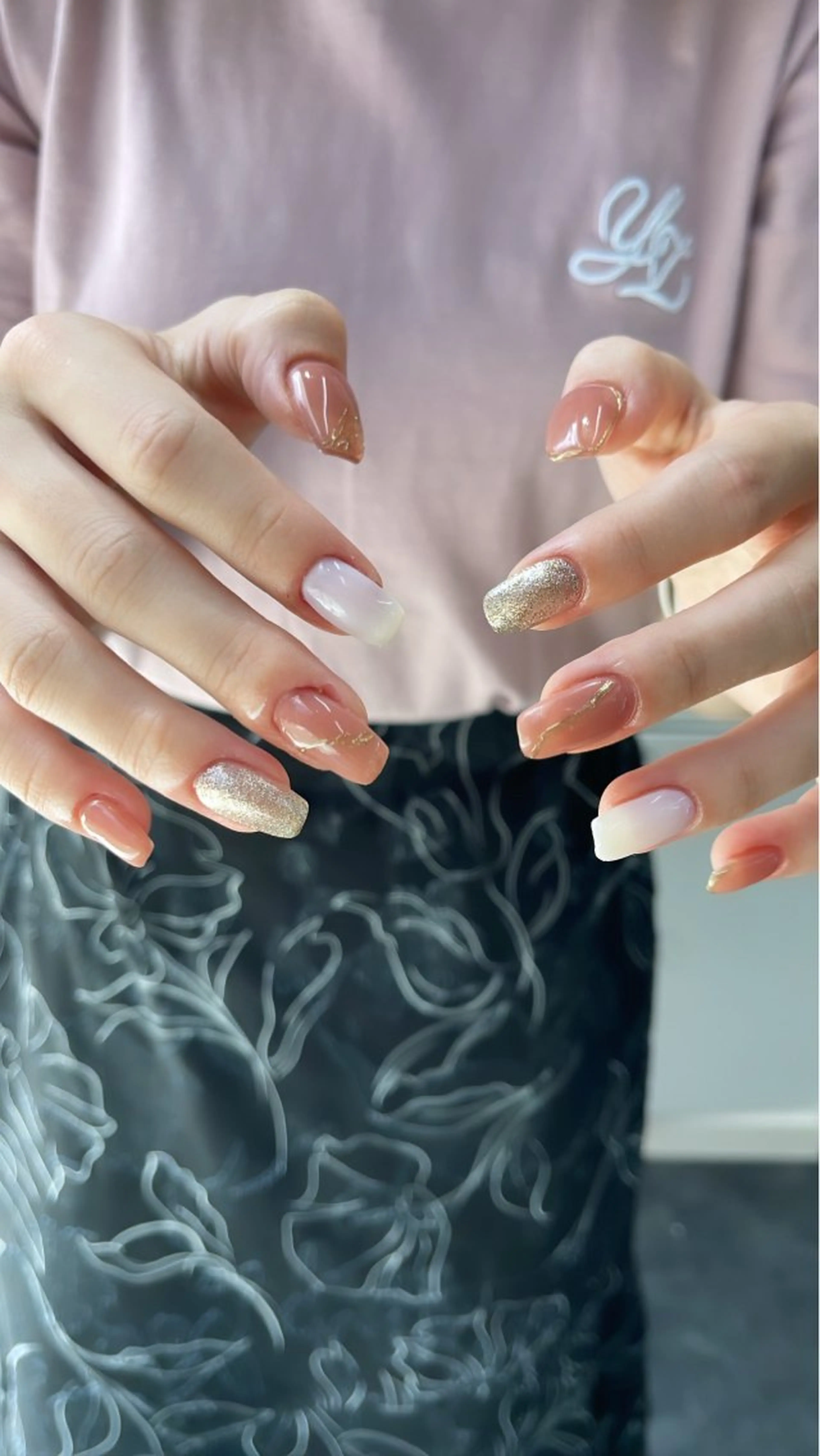 ネイル フレンチネイル マグネットネイル ニュアンスネイル ワンカラーネイル ハンドネイル GRANDE大須 Cecil💜のネイルデザイン