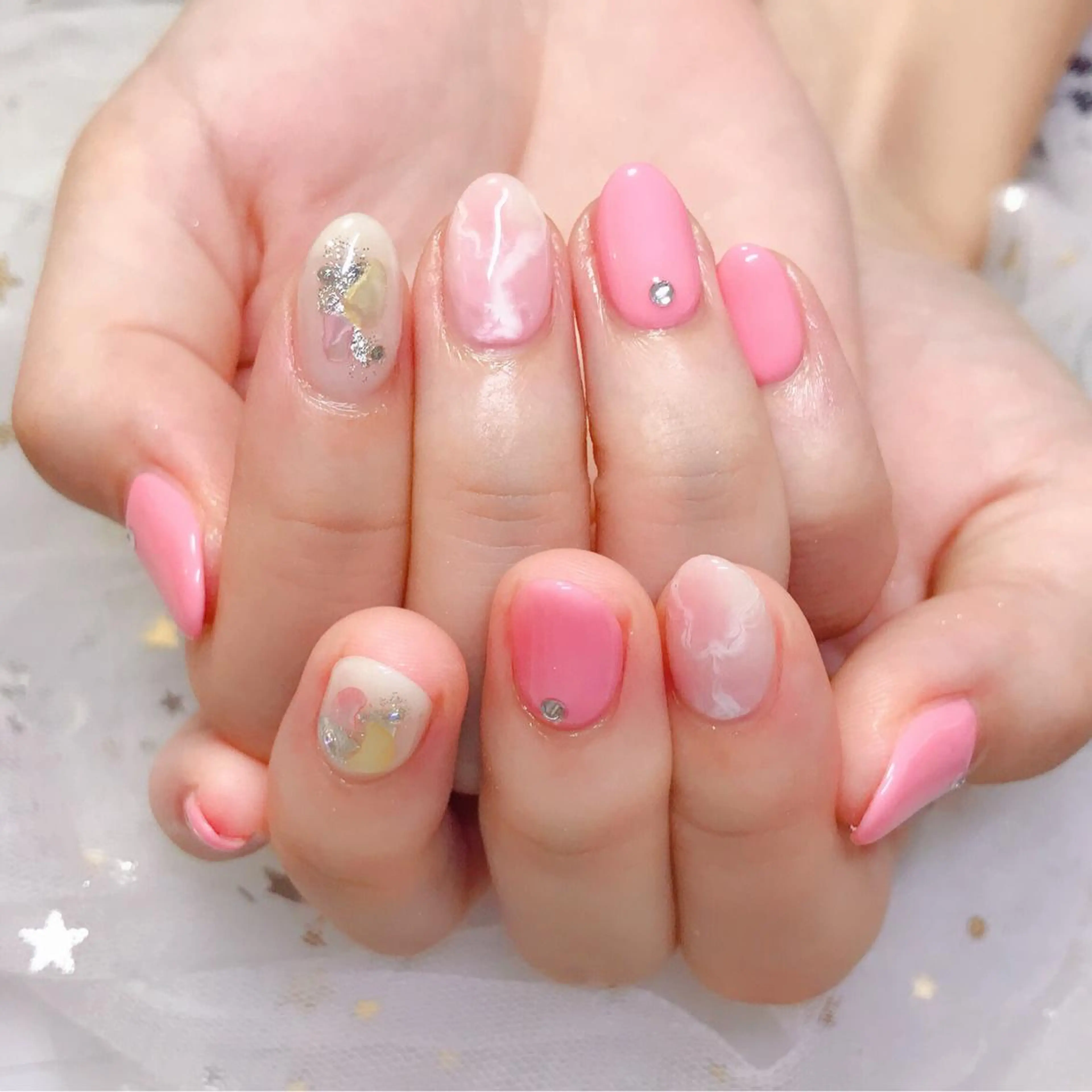 カラー ネイル Q Free nailsのネイルデザイン