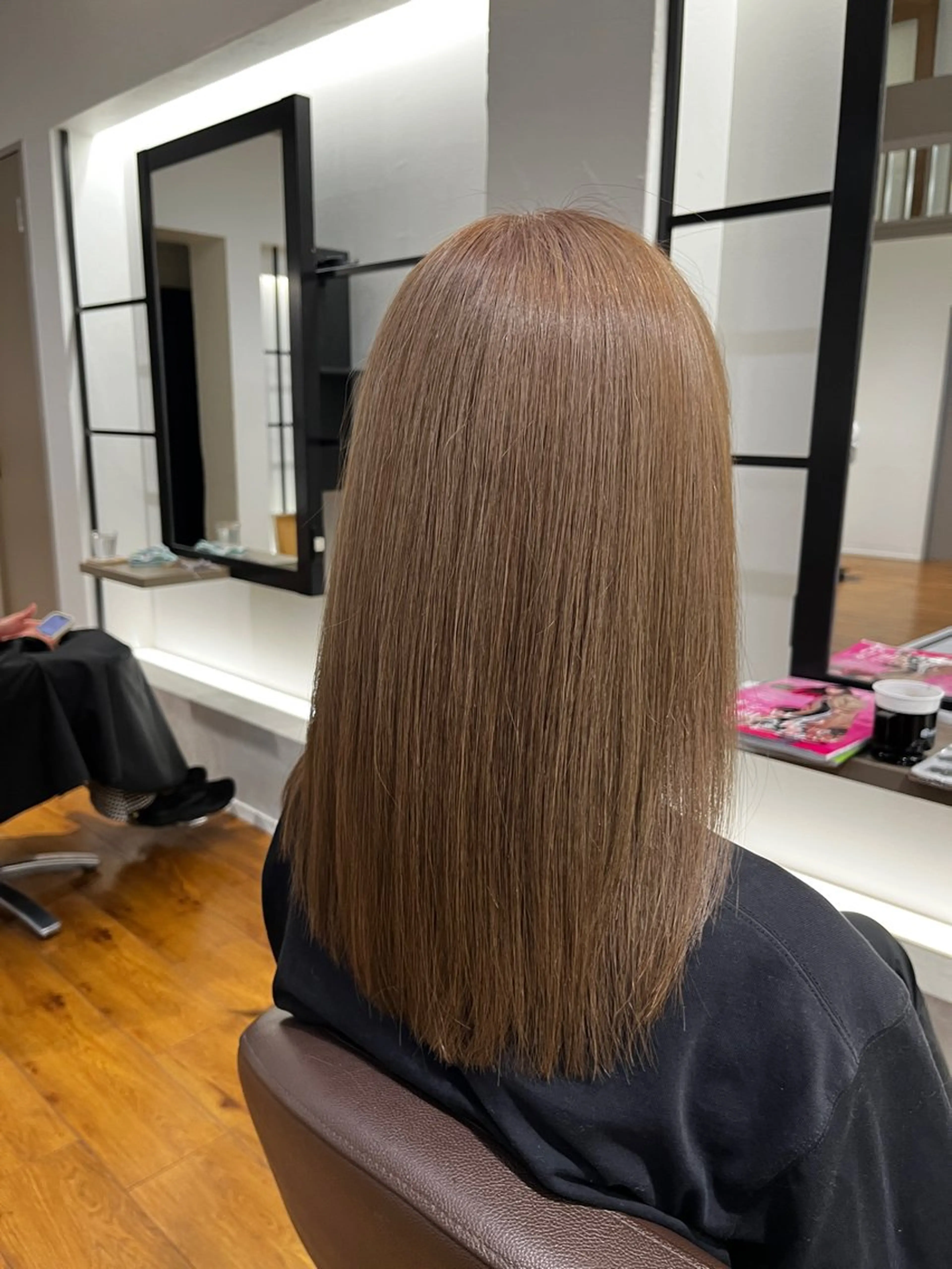 ロング 髪質改善 縮毛矯正 「朝が、変わる」 髪質改善ストレートのヘアスタイル