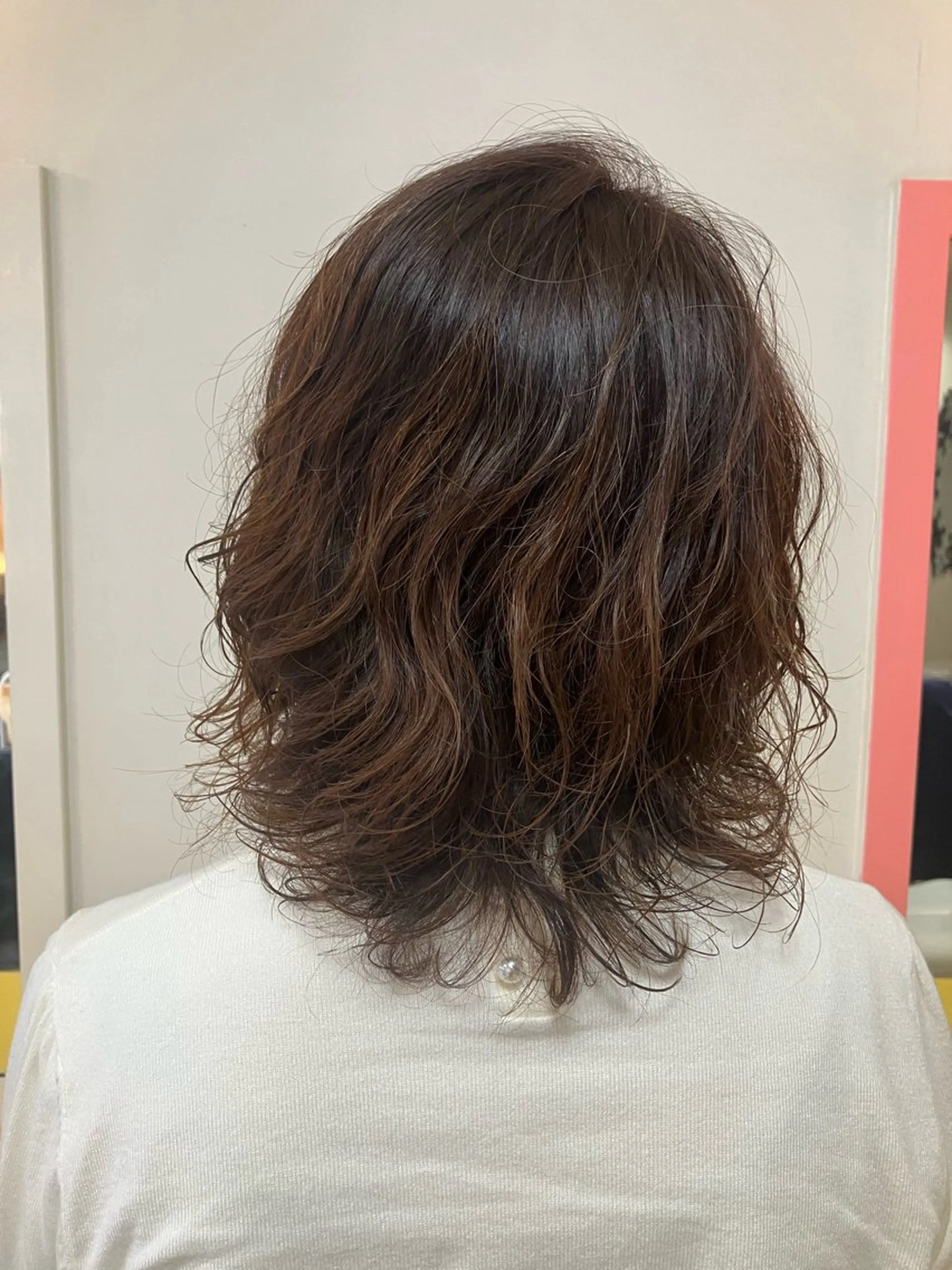 セミロング カラー パーマ セミロングパーマ 横田 尚登のヘアスタイル