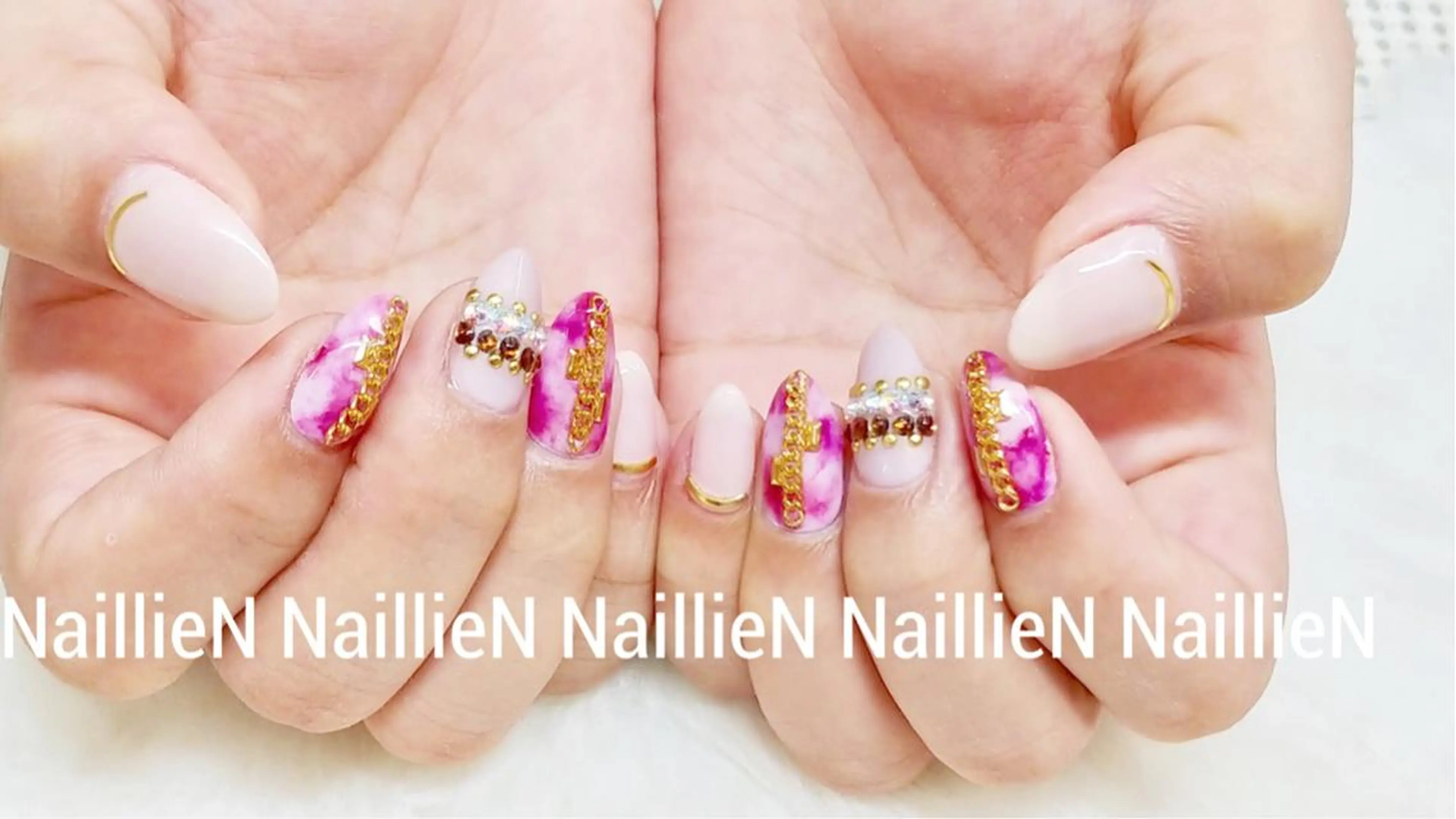 ネイル 持ち込み Nail lieNのネイルデザイン