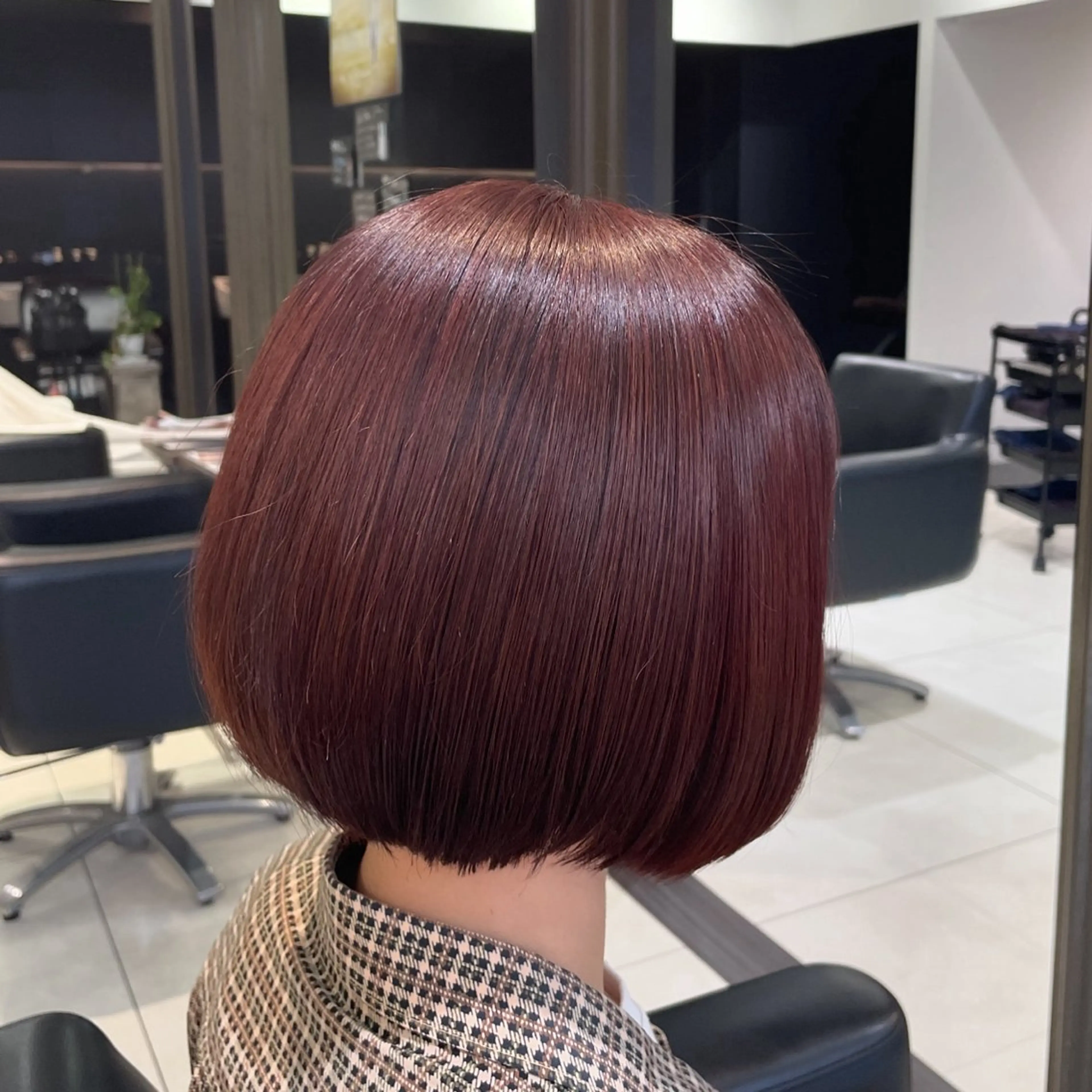 ショート カラー カット ヘアカラー トリートメント 透明感カラー 板橋　島村美咲のヘアスタイル