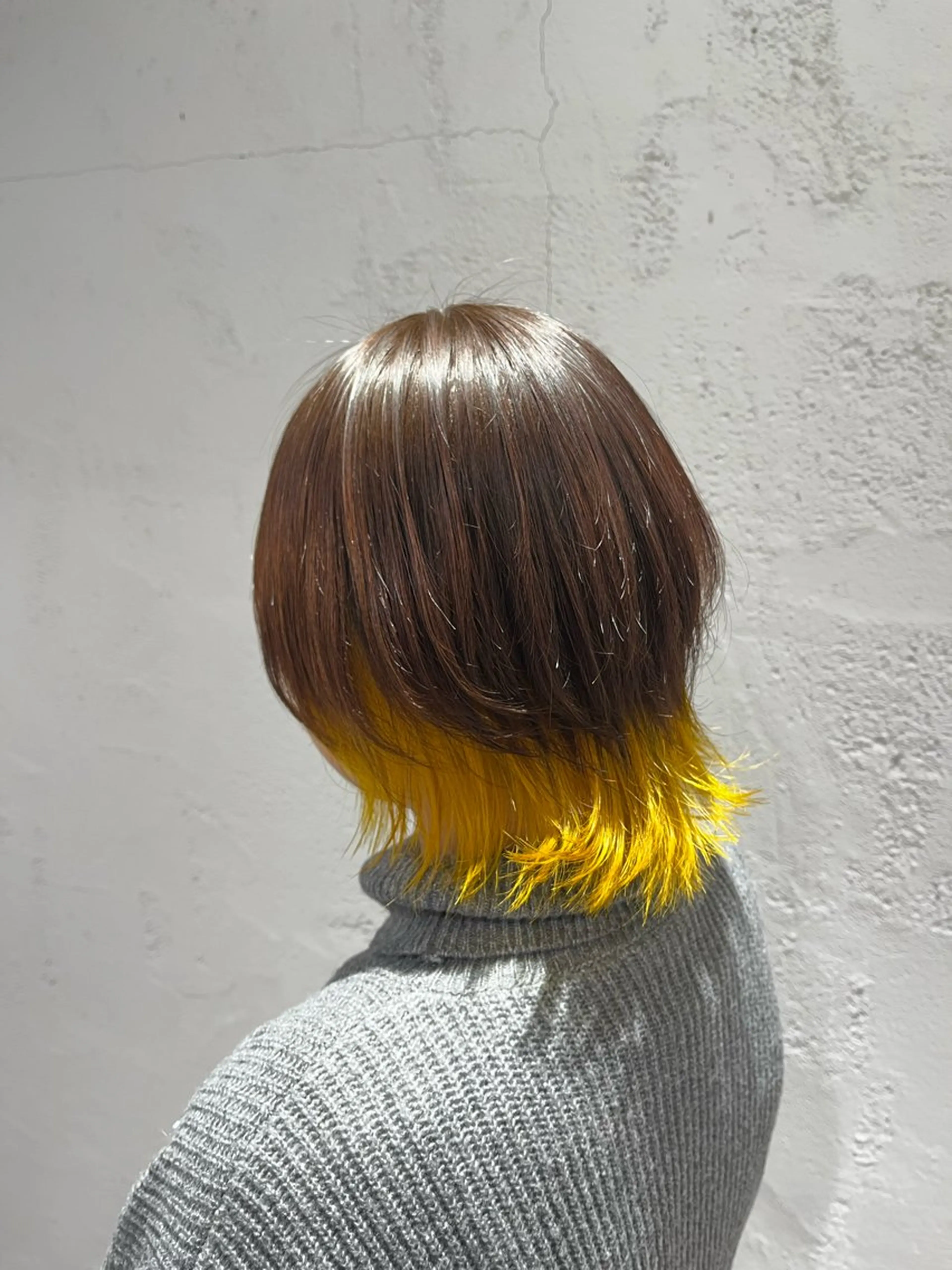 ショート ヘアカラー 𝐀𝐲𝐚𝐤𝐚 /艶髪/ストレートのヘアスタイル