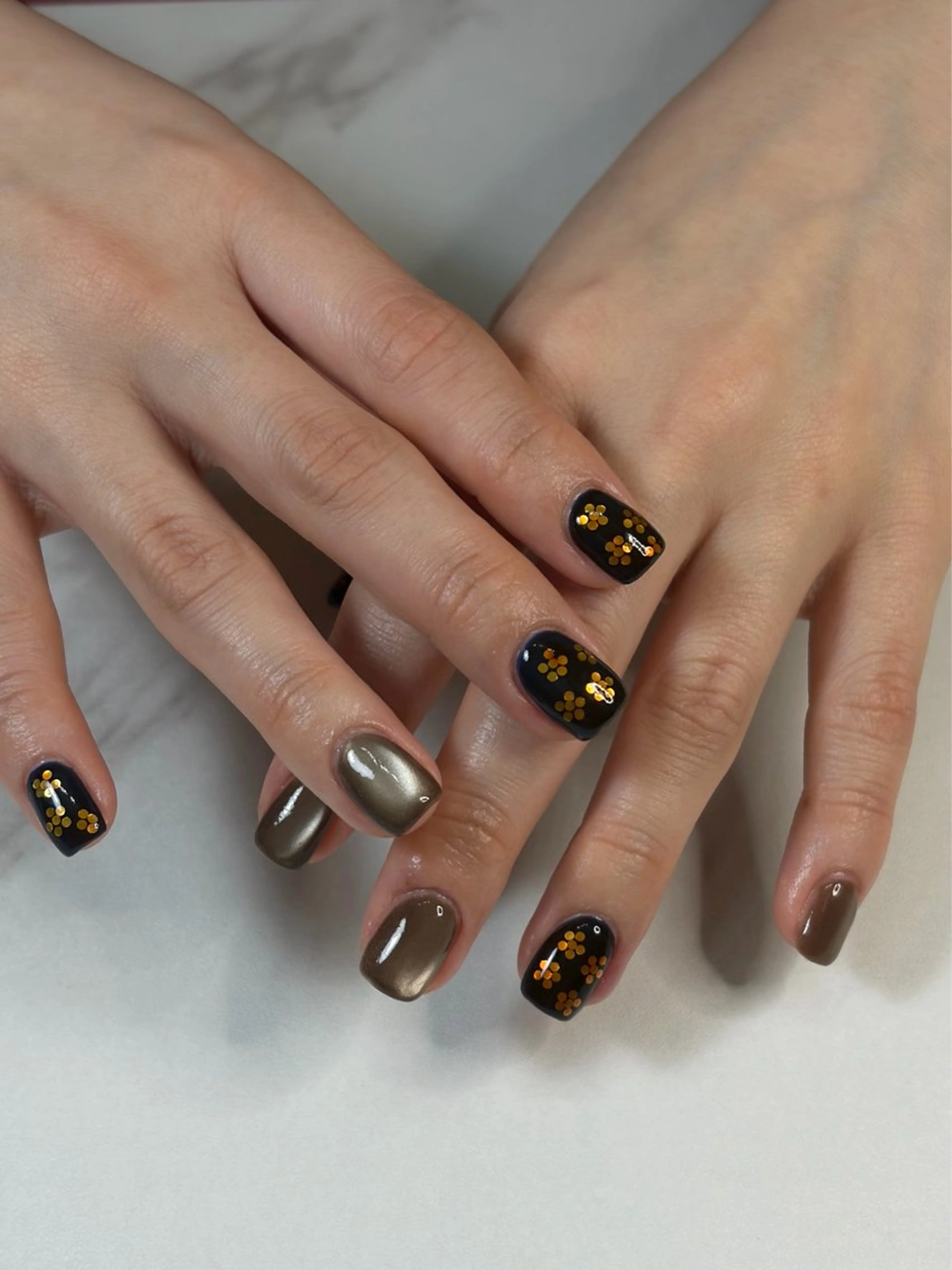 ネイル マグネットネイル ニュアンスネイル ハンドネイル iro+ nailのネイルデザイン