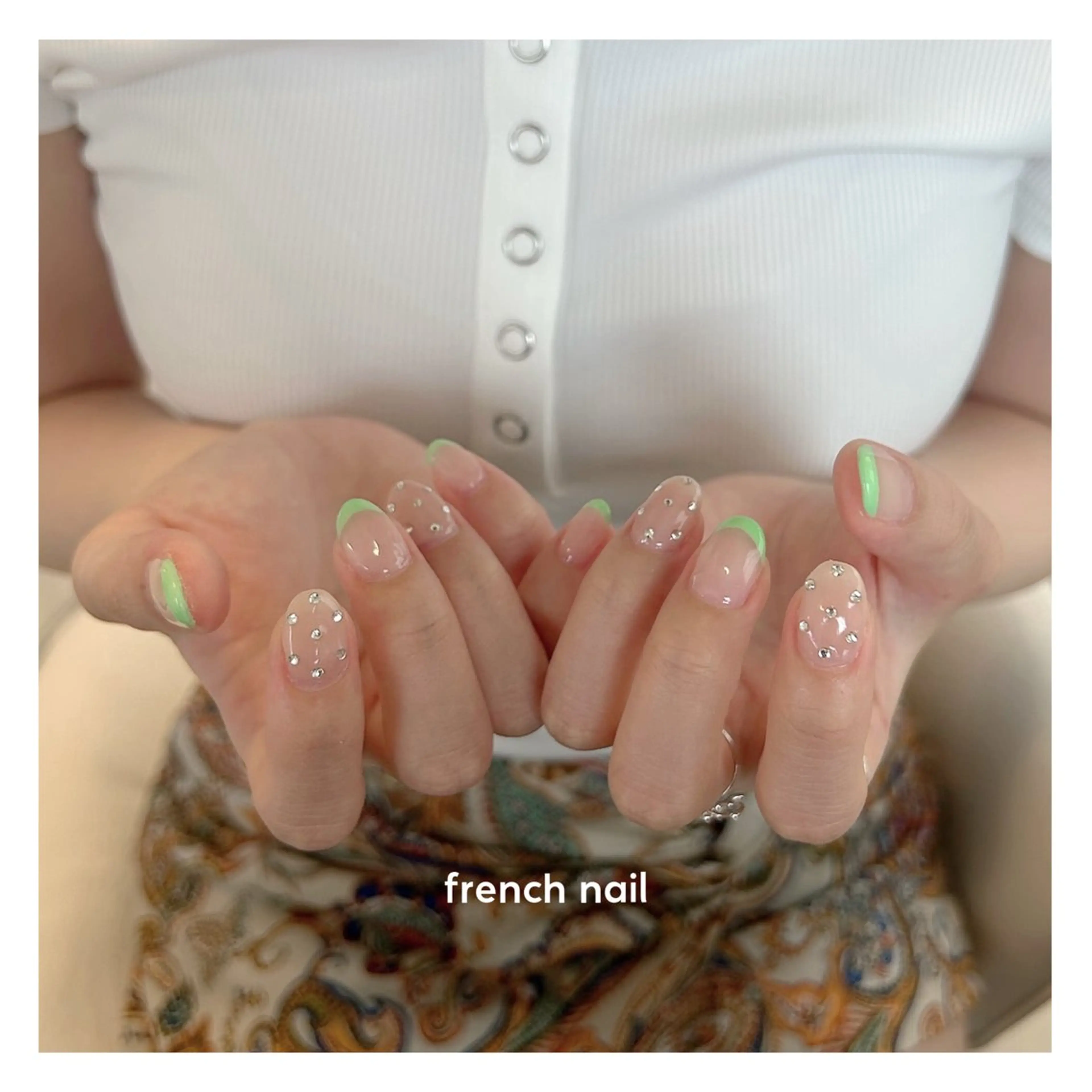 ネイル フレンチネイル グリーン ハンドネイル ⭐︎ seira ⭐︎のマツエク・マツパデザイン