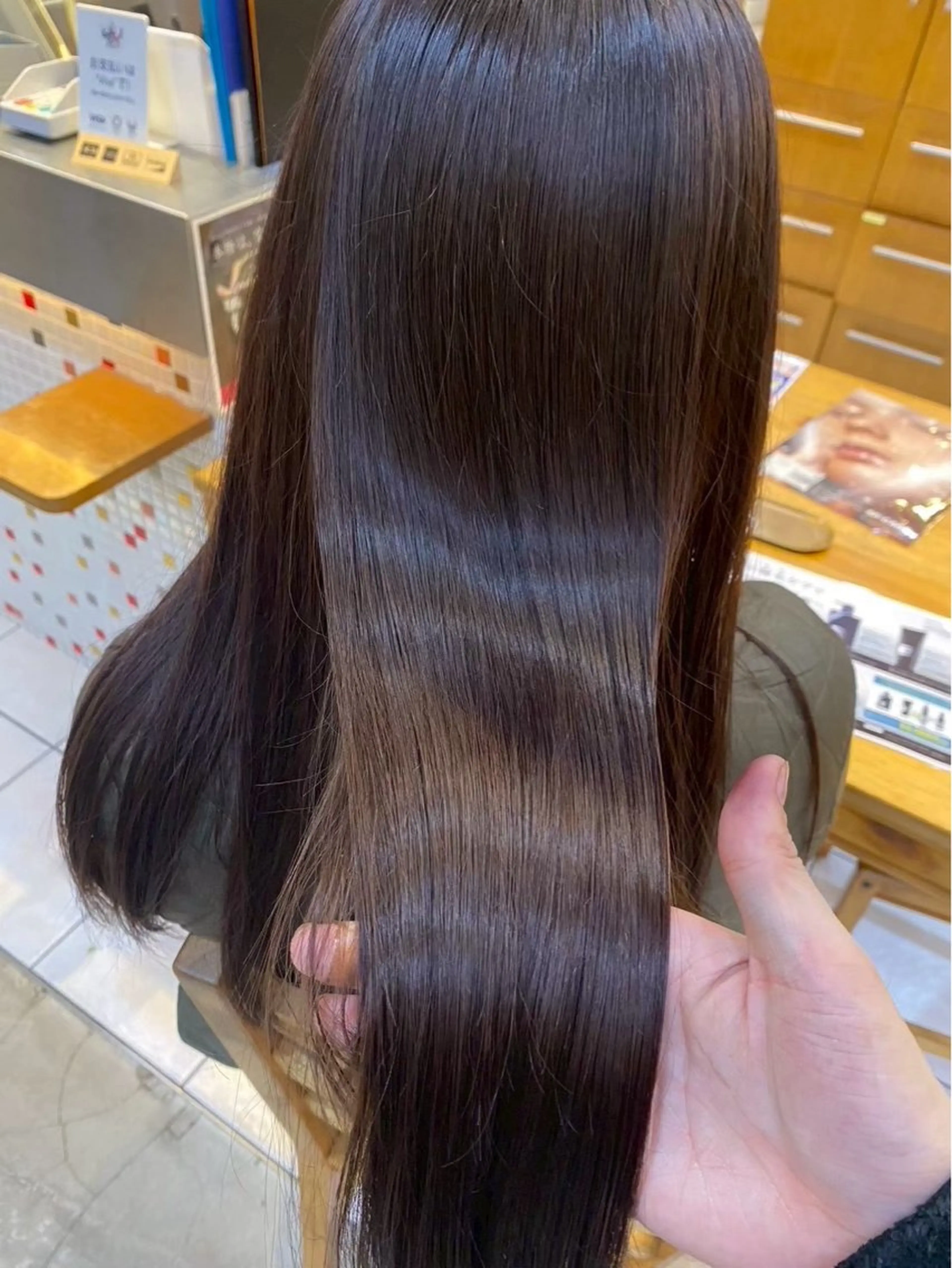 カラー 菅野 美花のヘアスタイル