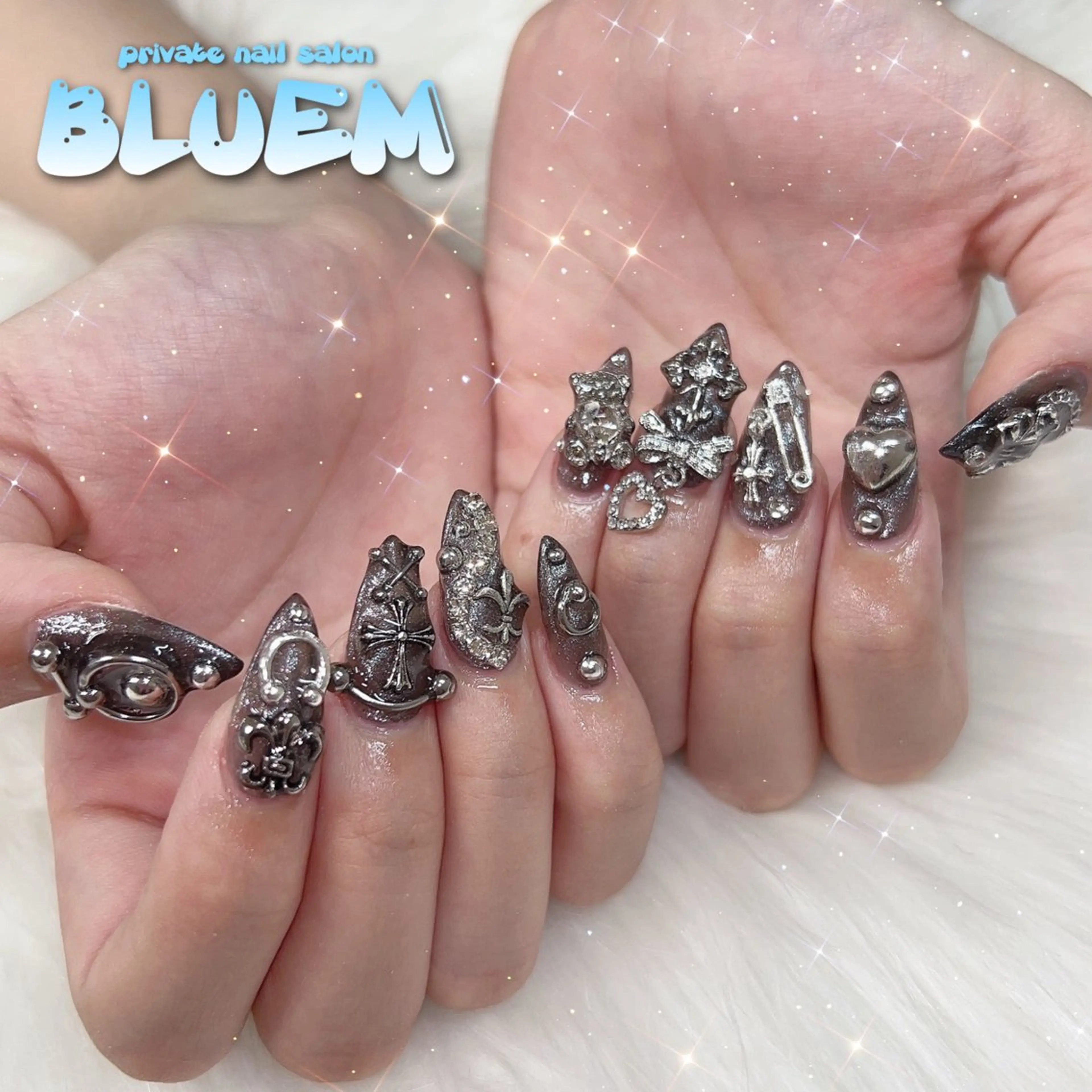 ネイル ハンドネイル BLUEM なな🐶のネイルデザイン