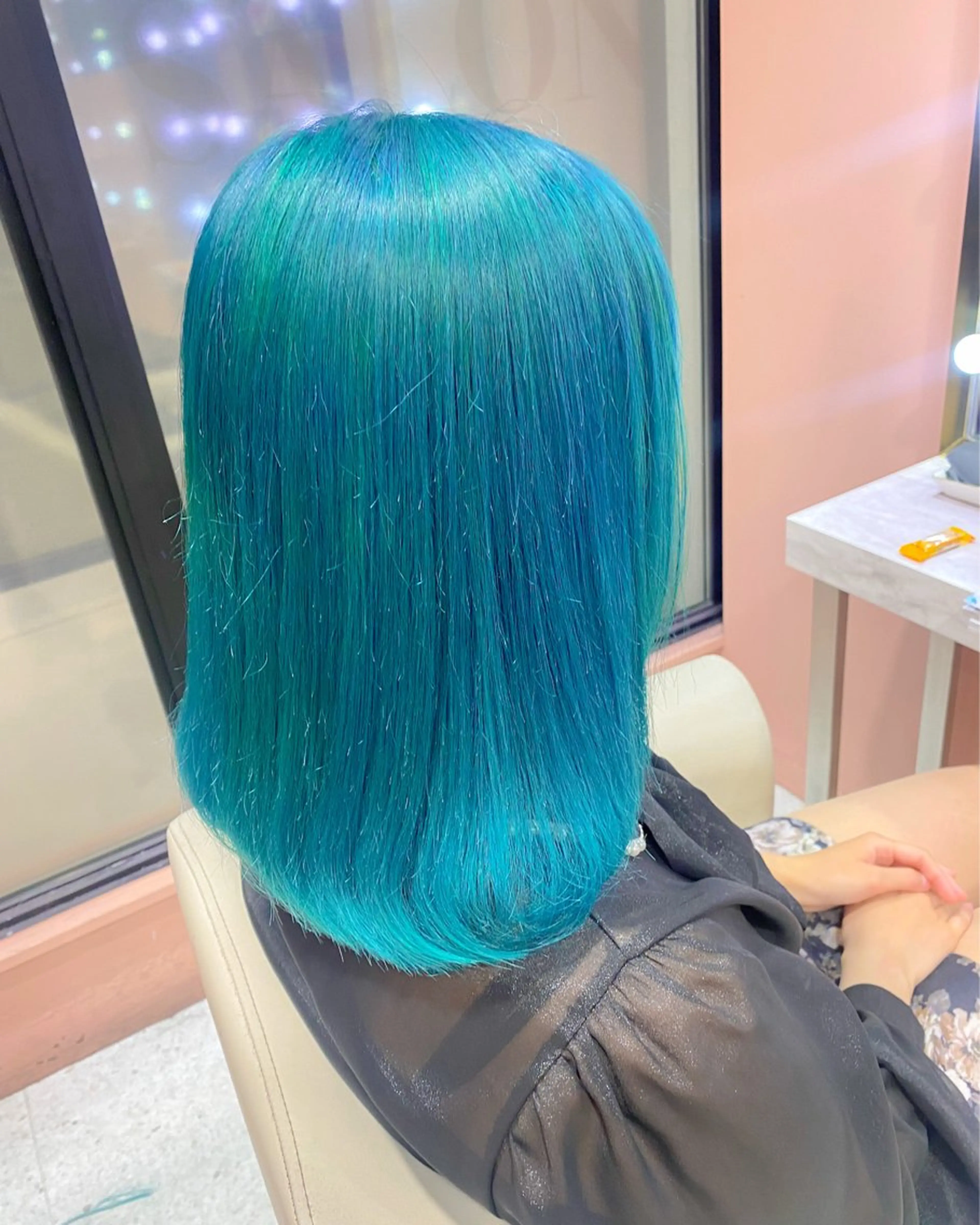 ブリーチ（リタッチ）＋カラーの写真