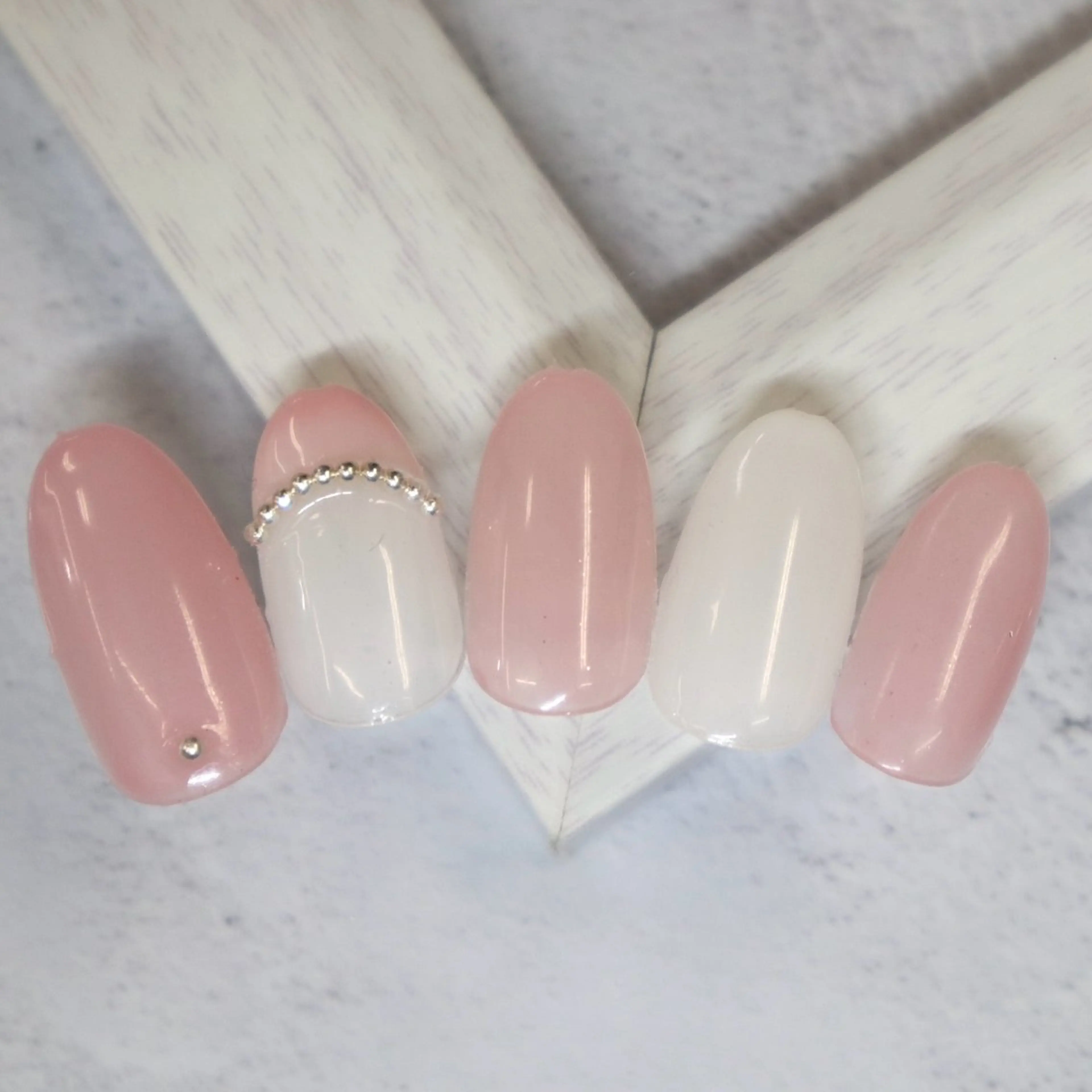 ネイル L‘ねいる 江坂店 エルネイルエサカテンのネイルデザイン