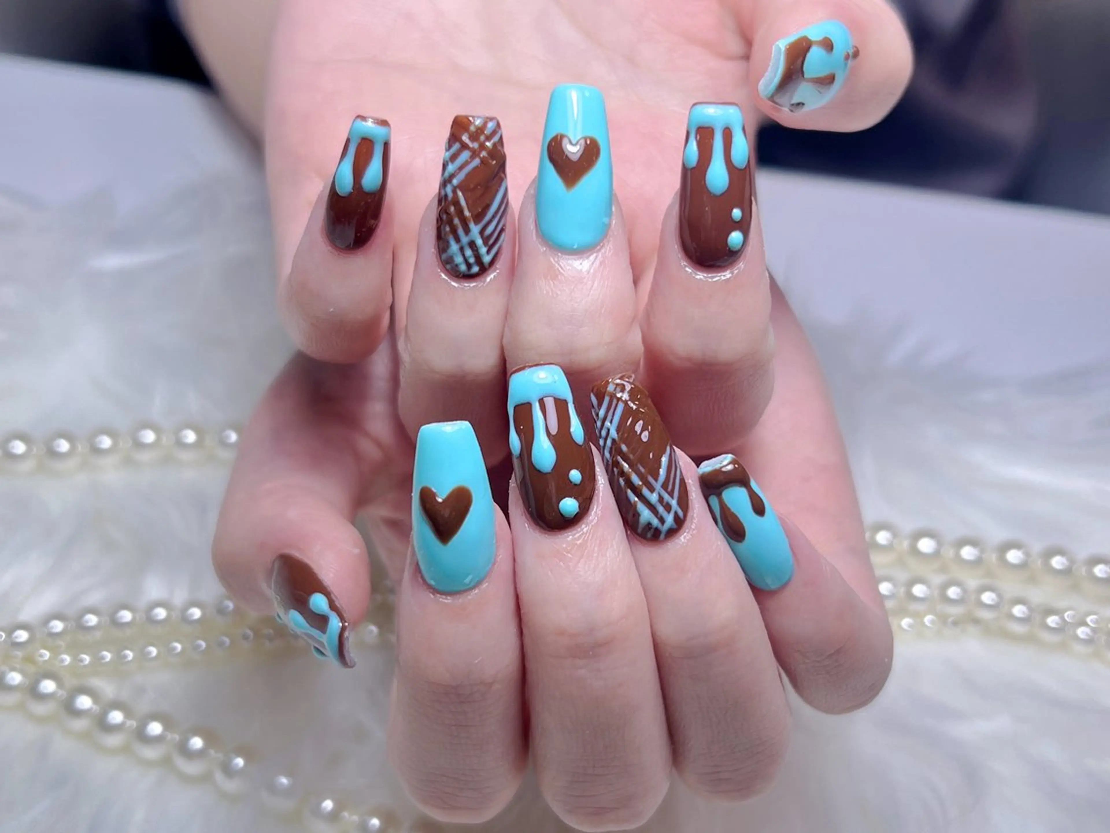 ネイル 長さ出し フレンチネイル ガラスフレンチ ハート キラキラネイル ハンドネイル Moa nailのネイルデザイン