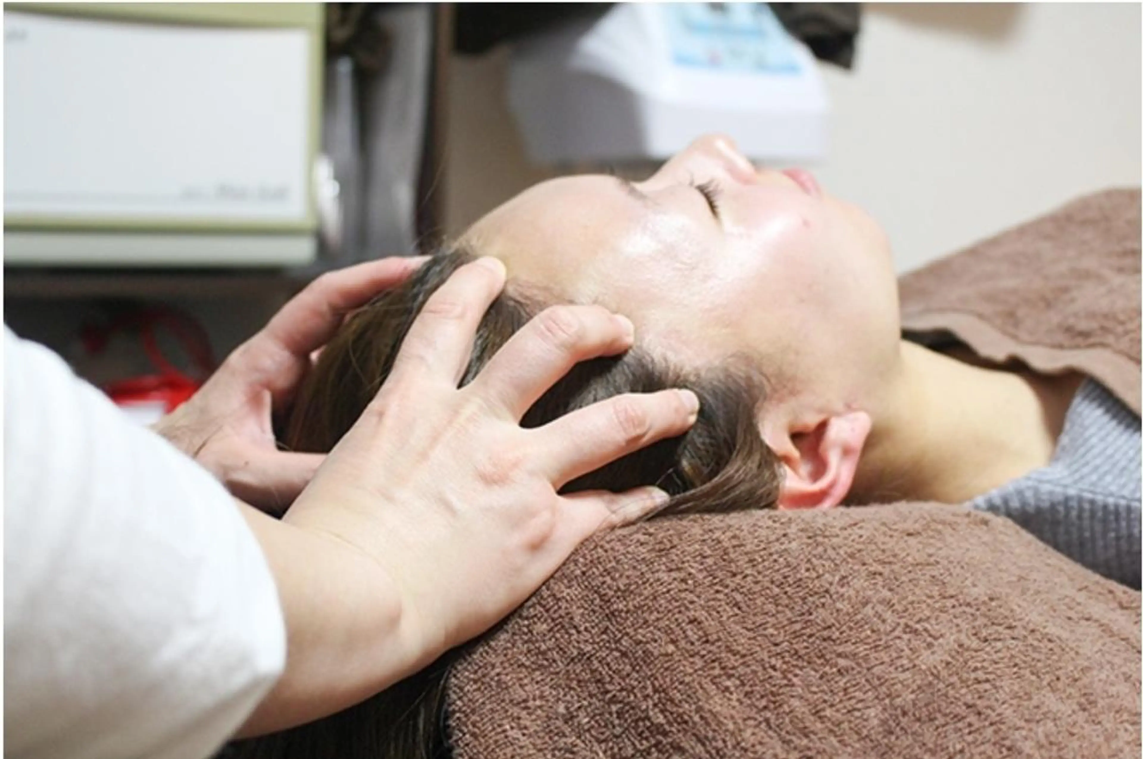 スマホ、PC疲れに　ドライヘッドスパ45分の写真