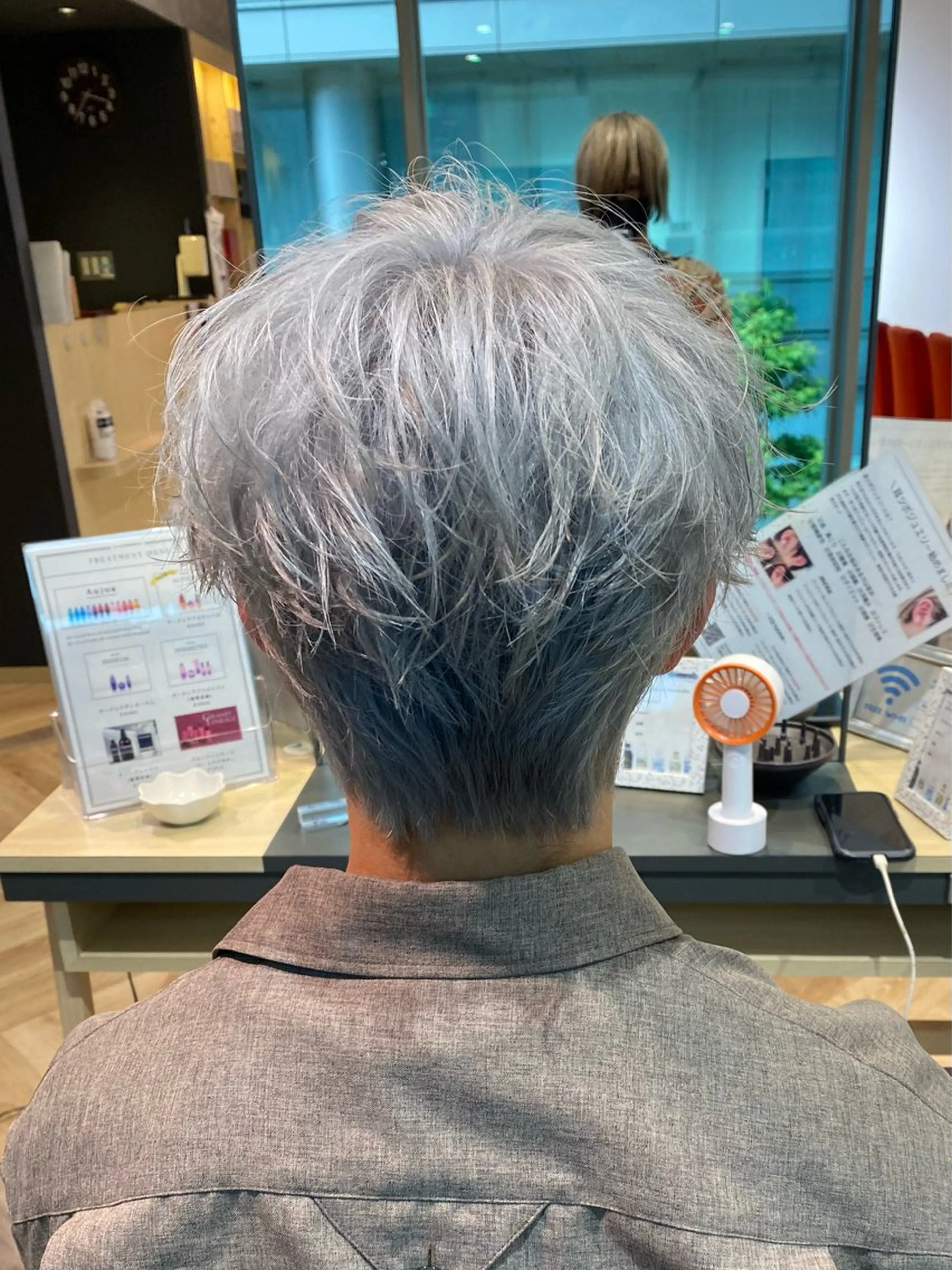 【メンズ限定】カット＋ブリーチ＋カラーの写真