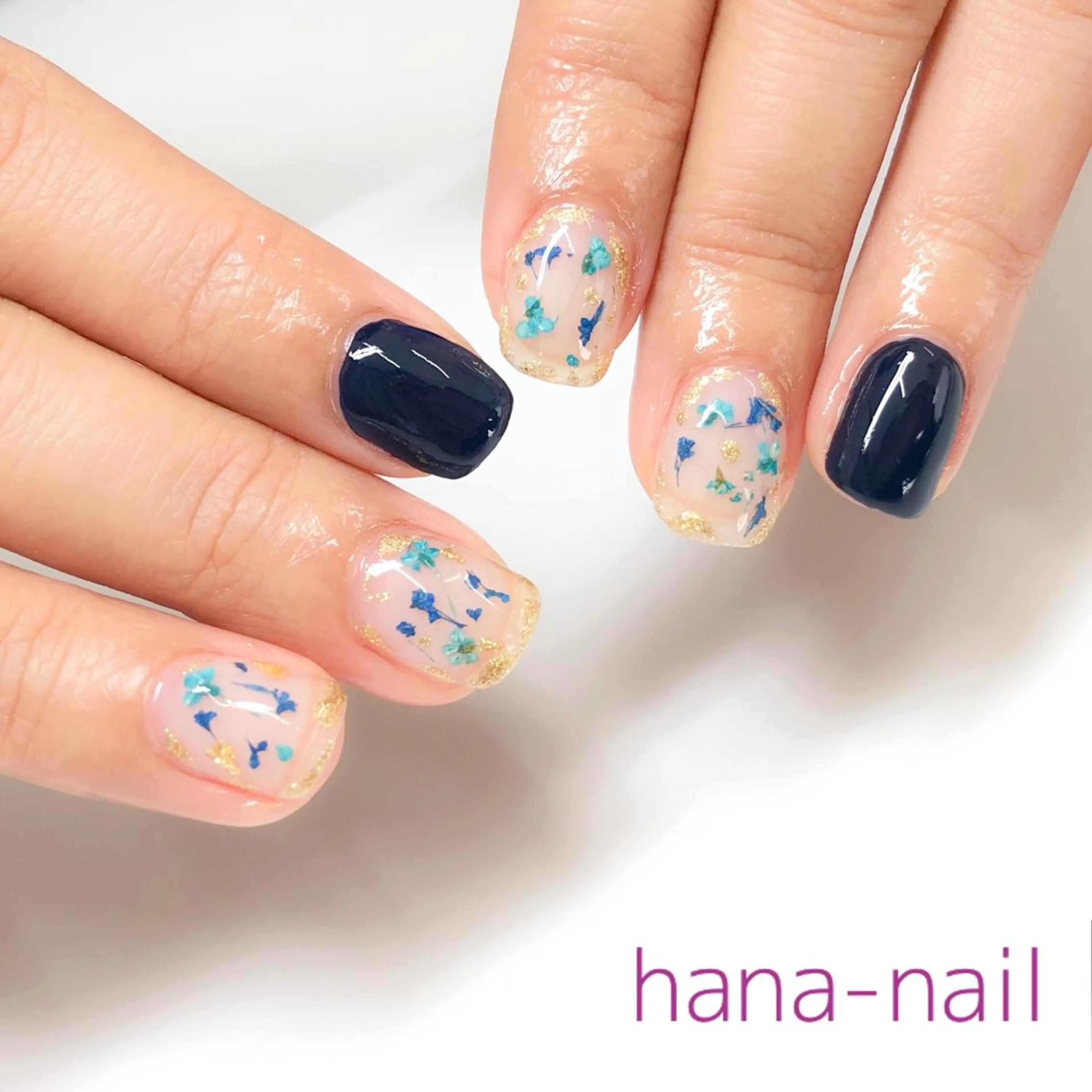 ネイル ゴールド ラメ(グリッター) ネイビー ワンカラーネイル Kao hana-nailのネイルデザイン