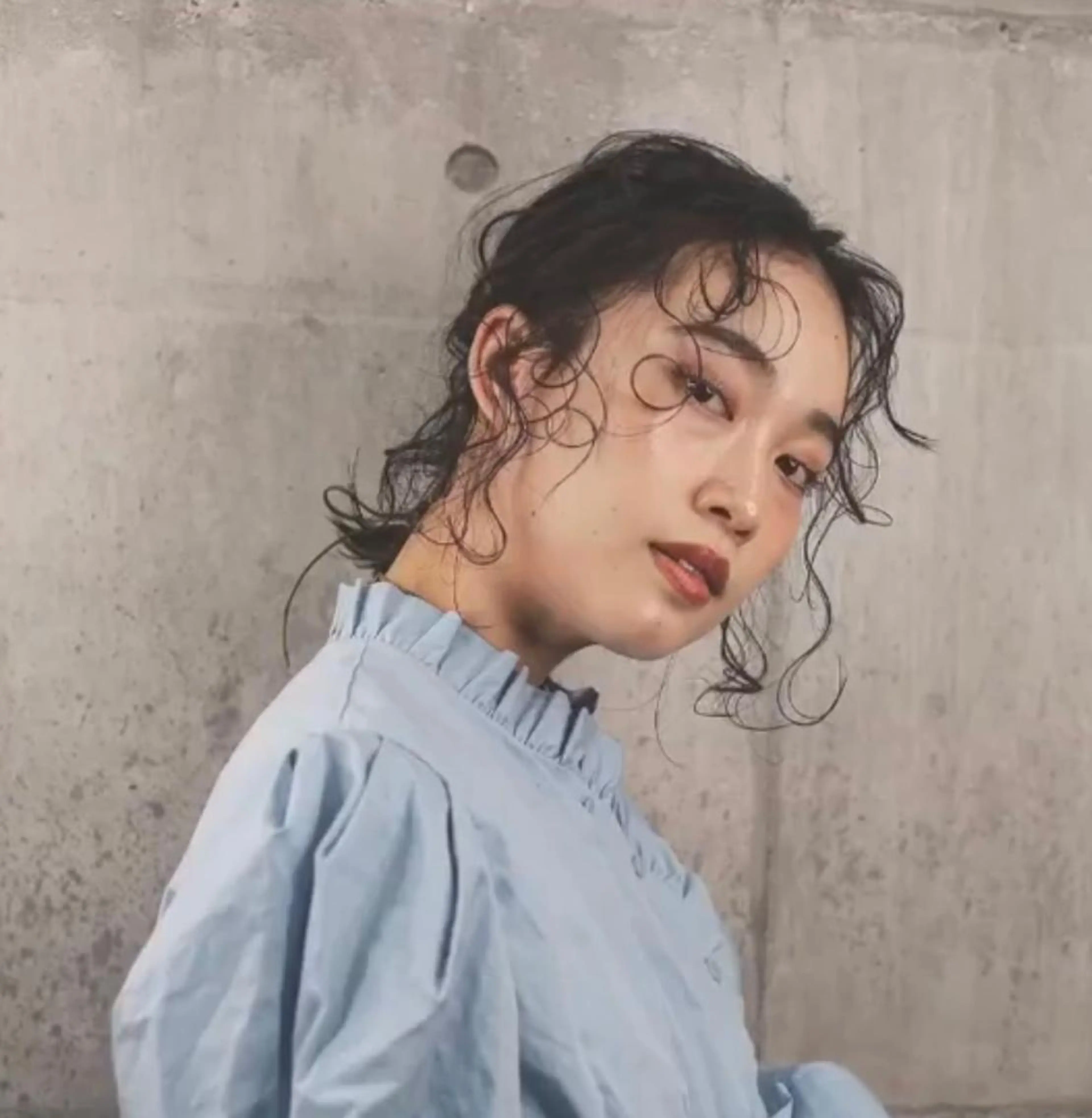 ミディアム Lino所属・KANA 駐車場ありお子様歓迎のマツエク・マツパデザイン