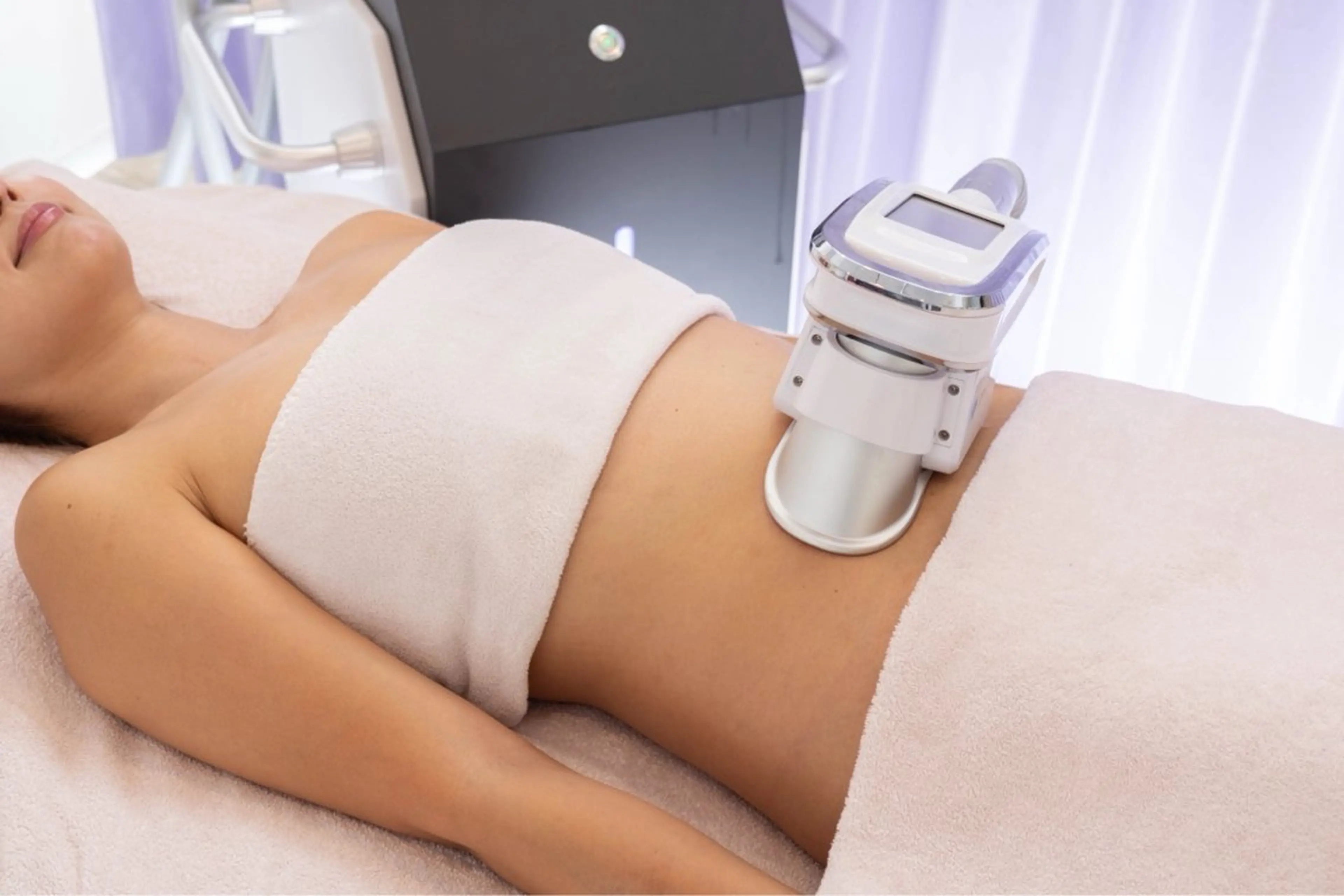 【期間限定65%OFF🔥】キャビラジ×冷却痩身1カップ(痩身クリーム＋マッサージ付き)の写真