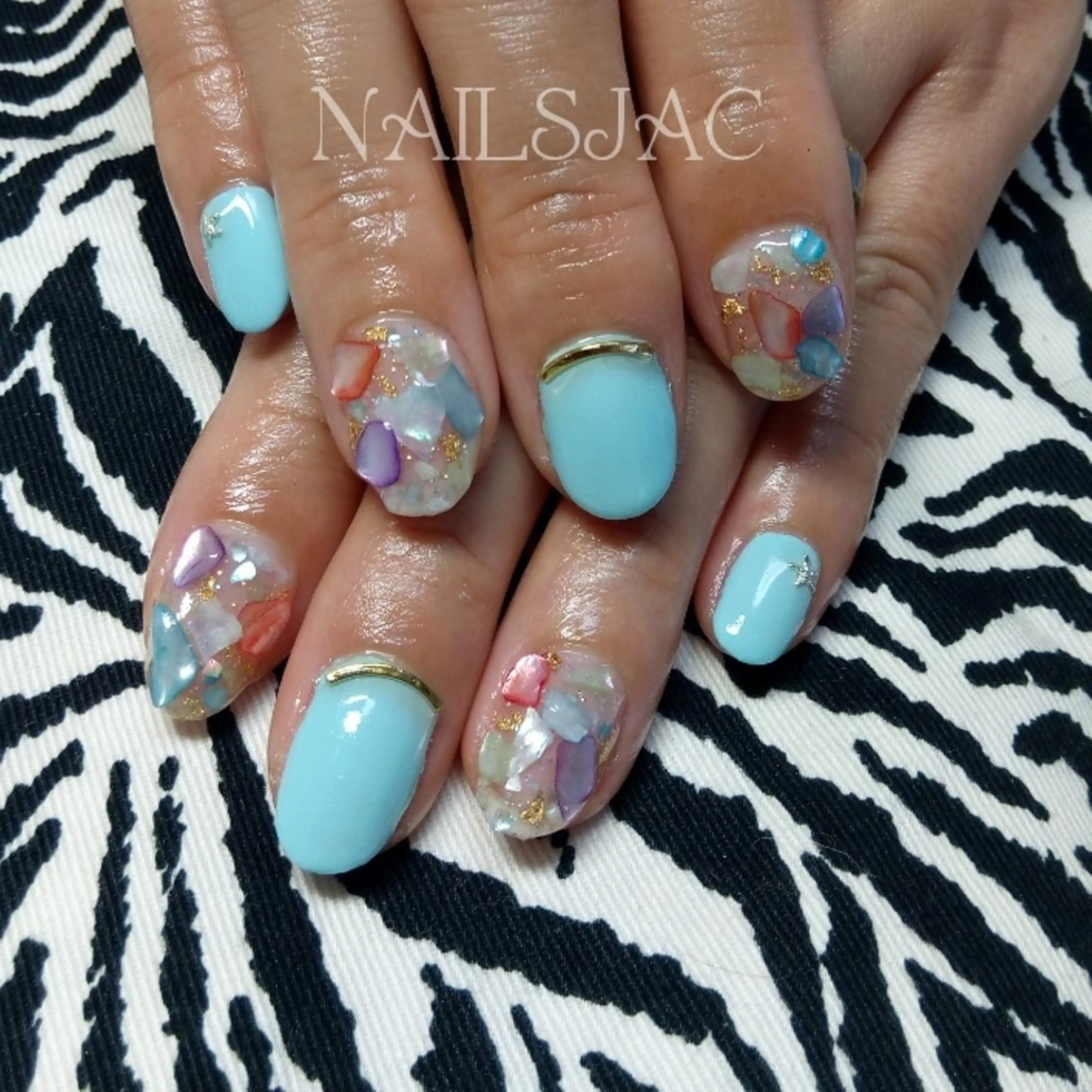 ネイル 島屋 千奈美のネイルデザイン