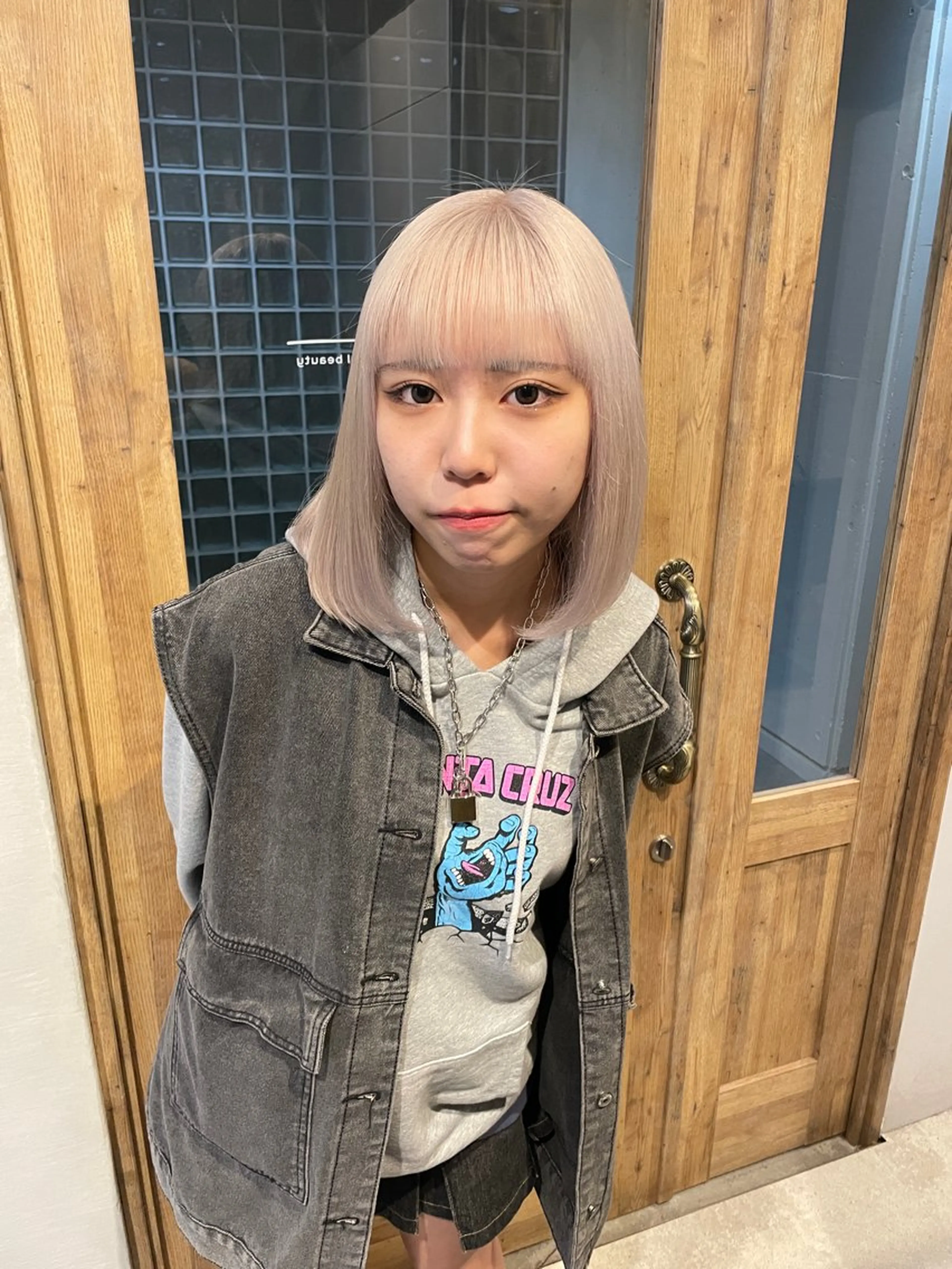 ブリーチ＋カラー＋カット＋トリートメントの写真