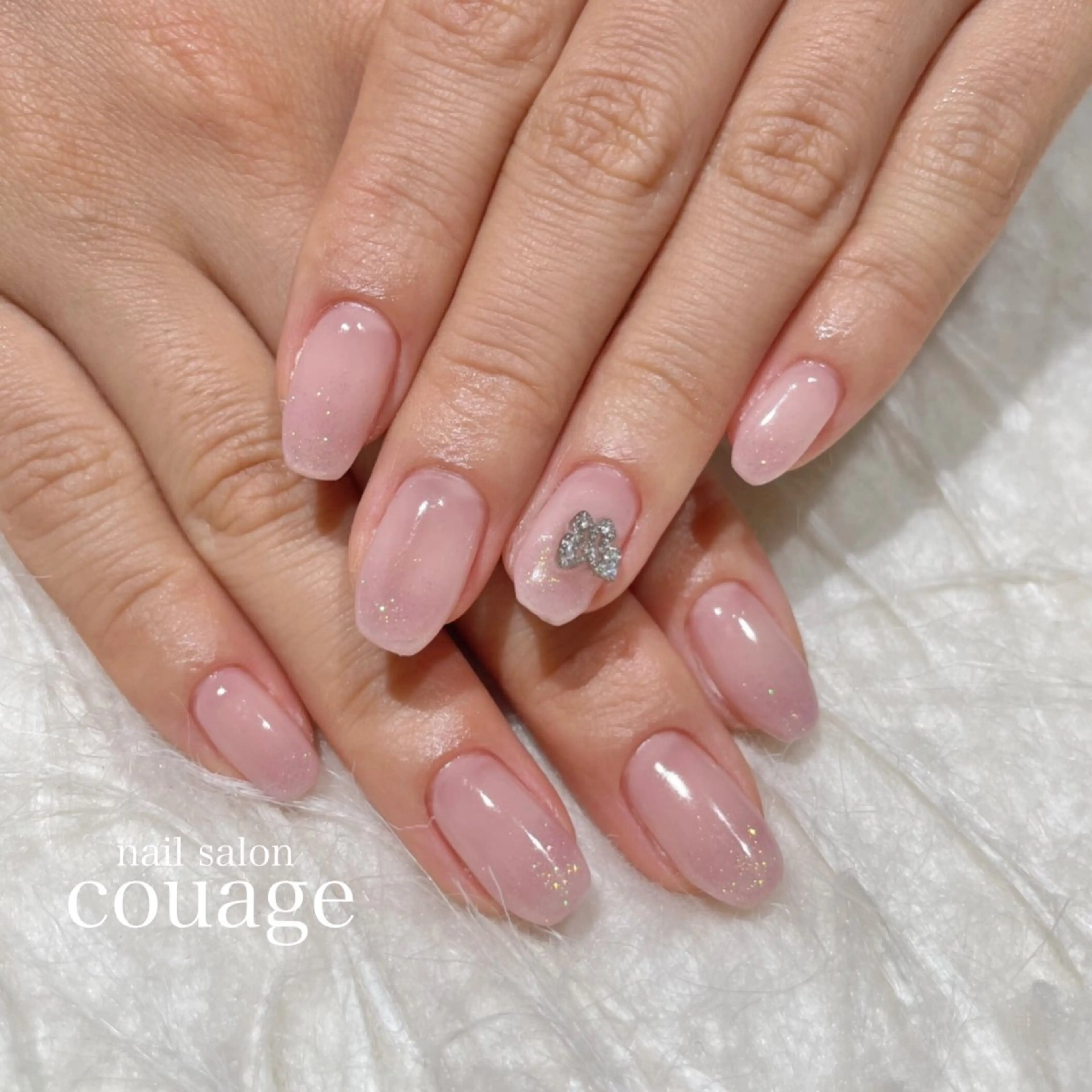 ネイル ラメ(グリッター) ワンカラーネイル ハンドネイル ネイルサロンcourage所属・ネイルサロン courageのネイルデザイン