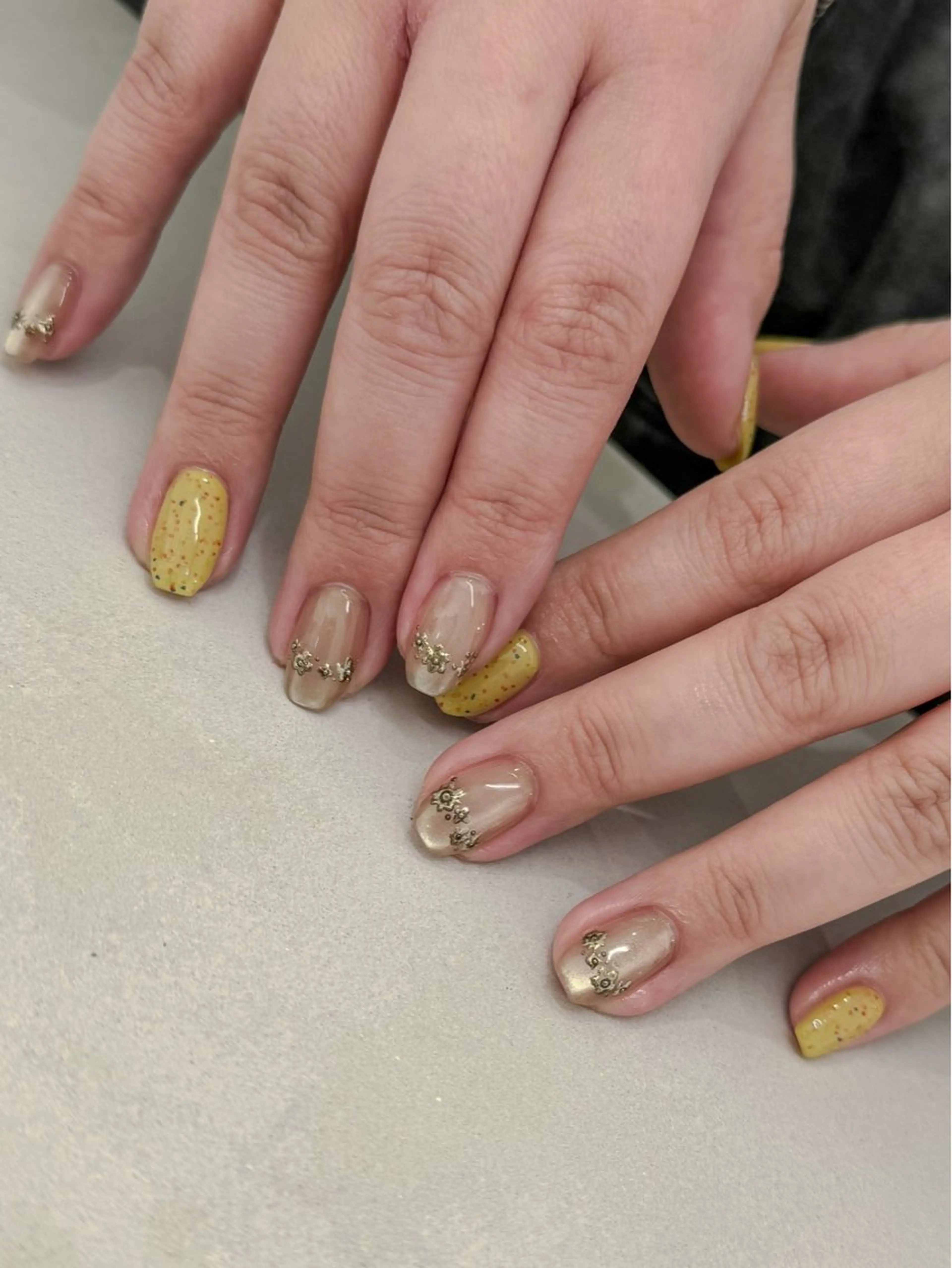 ネイル アートネイル フレンチネイル num-fi Aiのネイルデザイン