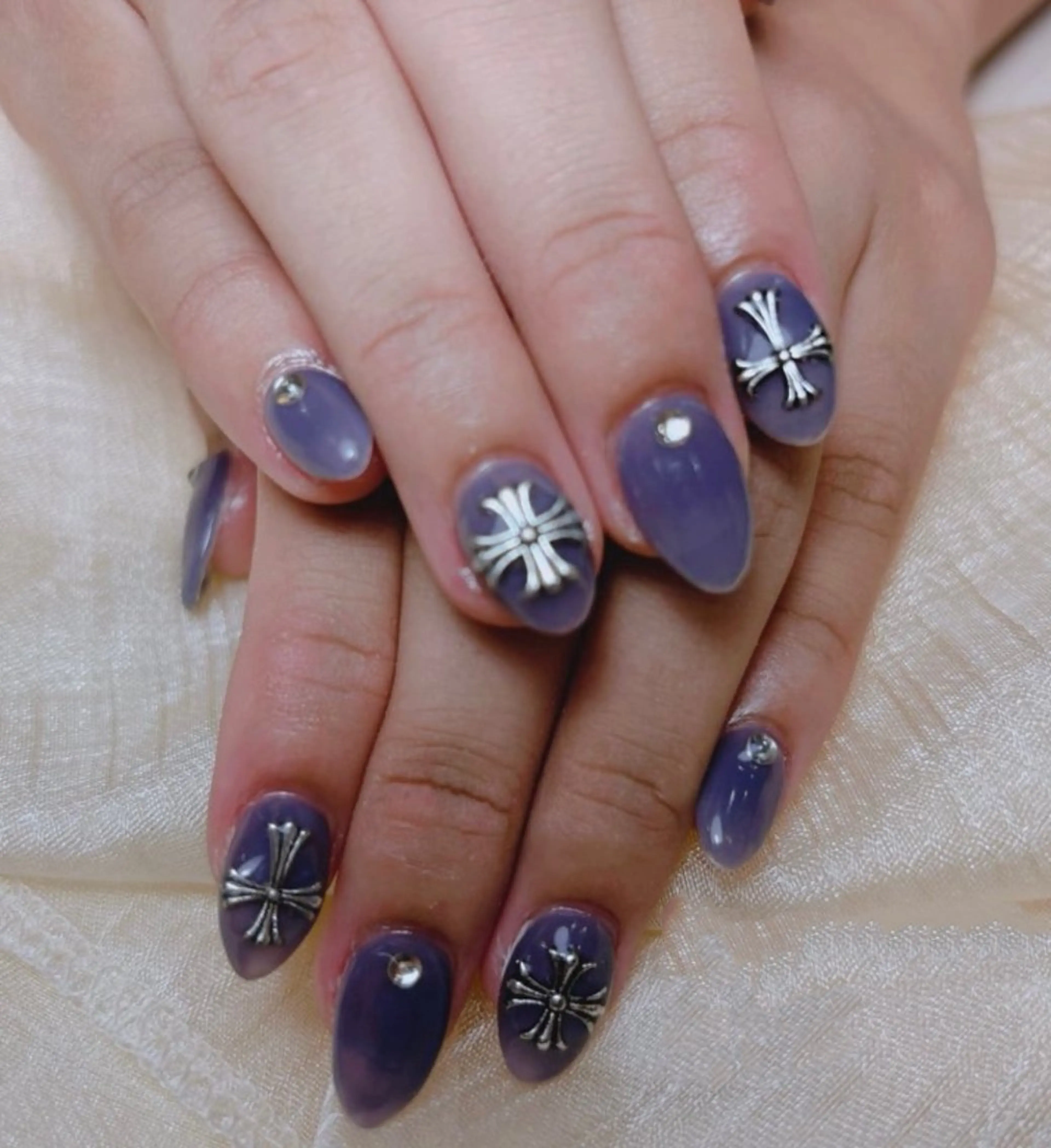 ネイル H3 Nail Tsuki🦋💙のネイルデザイン