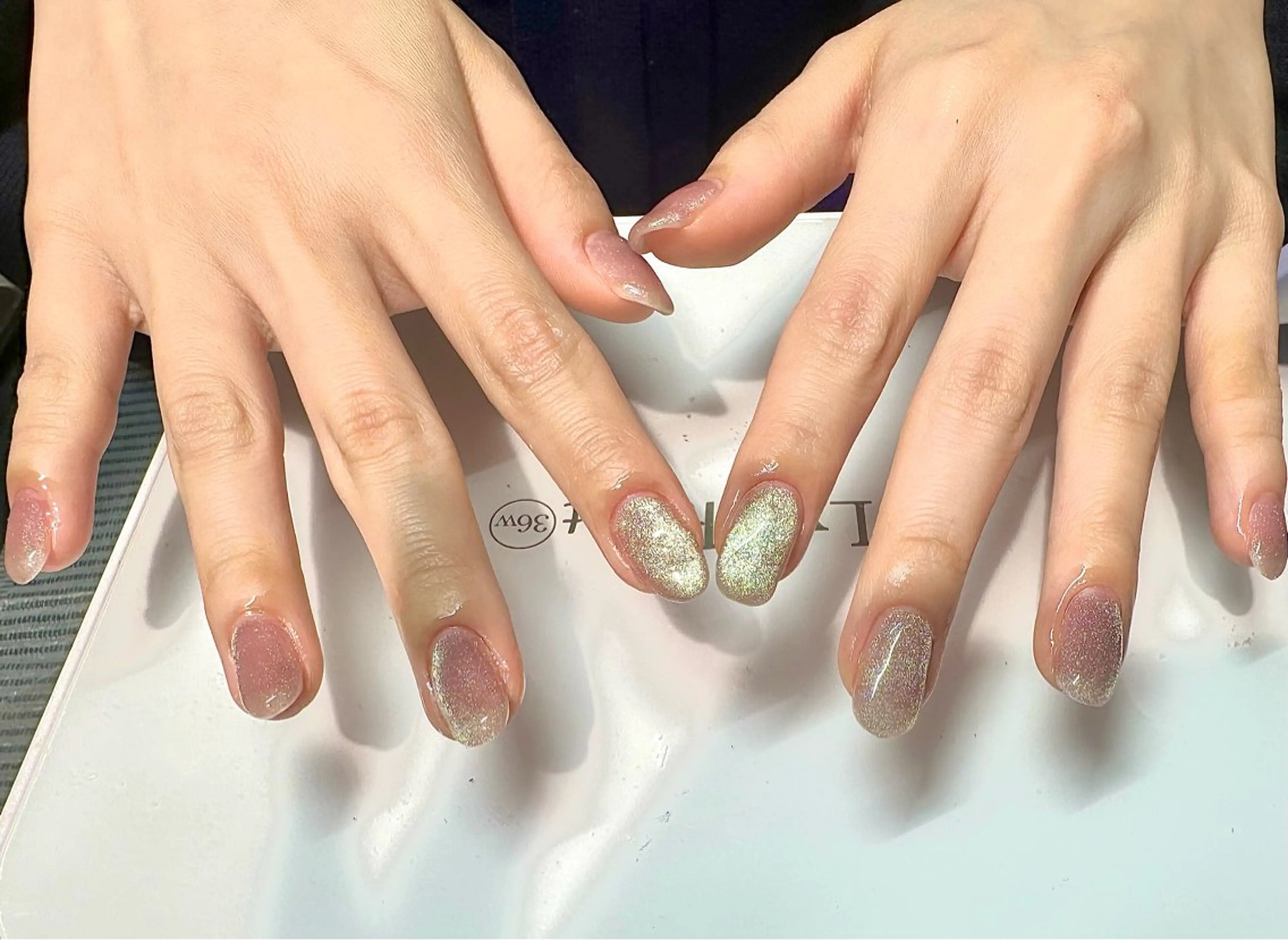 ネイル マグネットネイル ピンク 🌷 kuuのネイルデザイン