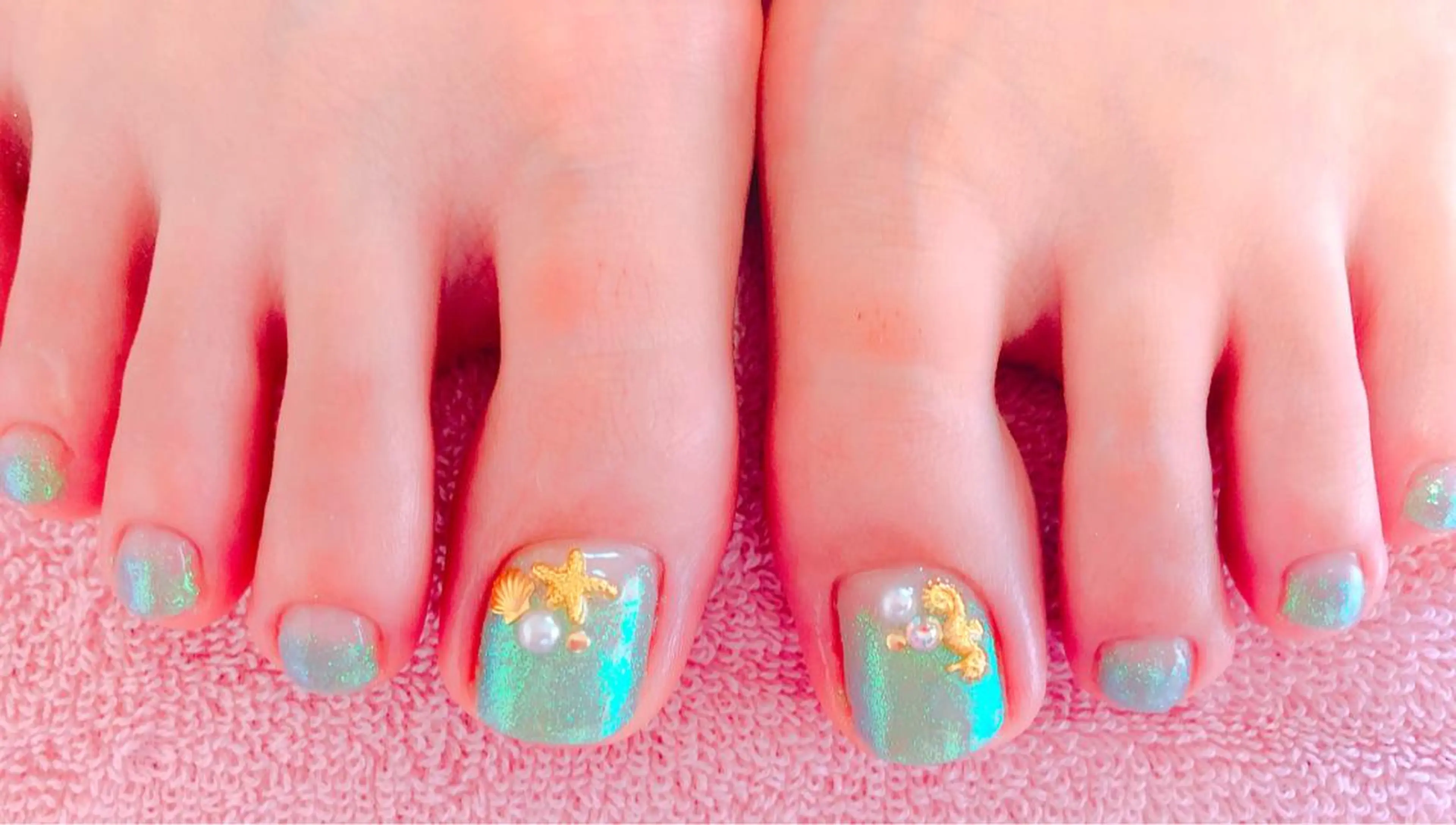 ネイル アートネイル CROWN プライベートサロンのネイルデザイン