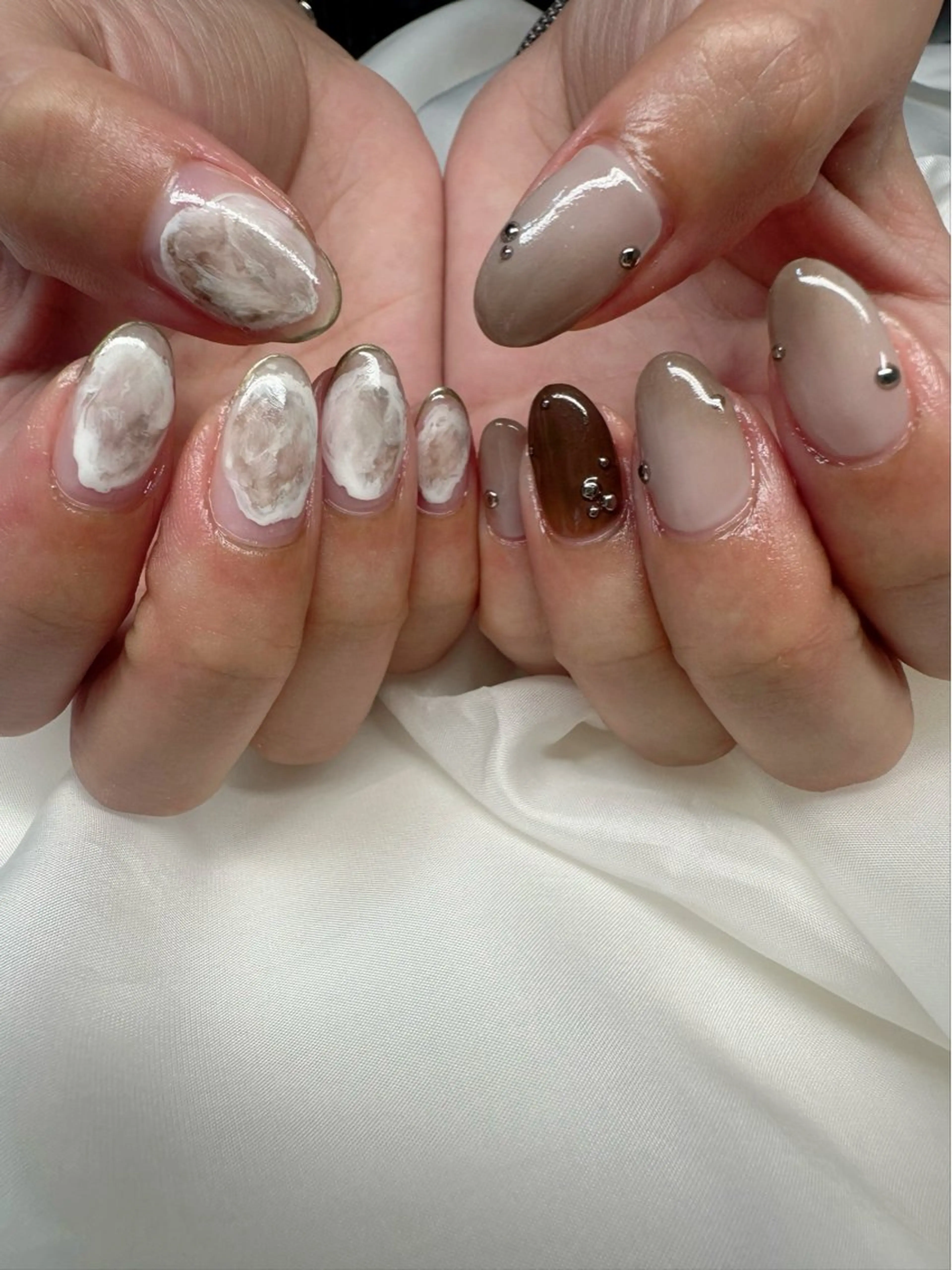 ネイル ブラウン クリアネイル 氷ネイル・うるうるネイル 韓国ネイル ニュアンスネイル 🪞KAPE NAIL 🪞のネイルデザイン