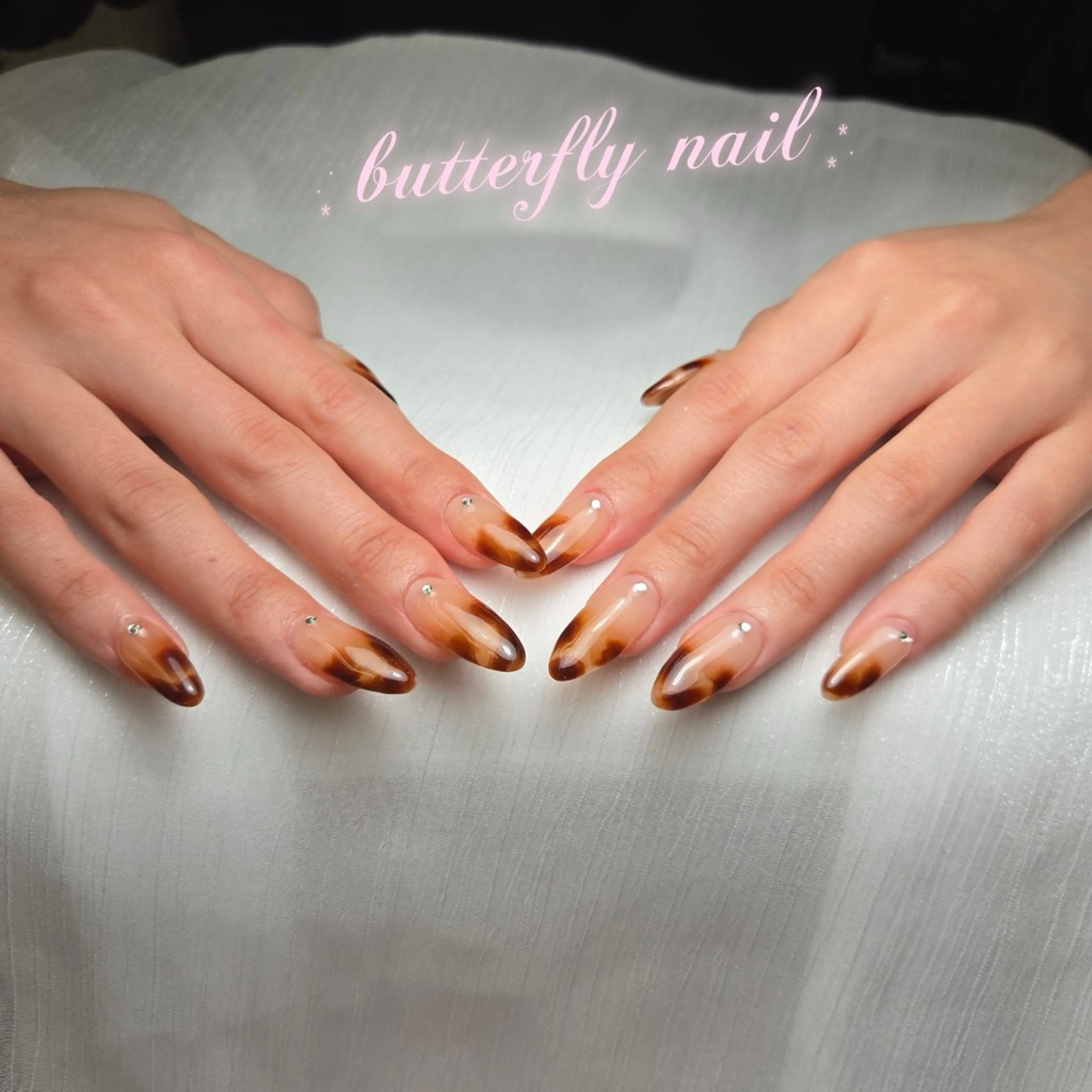 ネイル 蝶々ネイル サロンのネイルデザイン